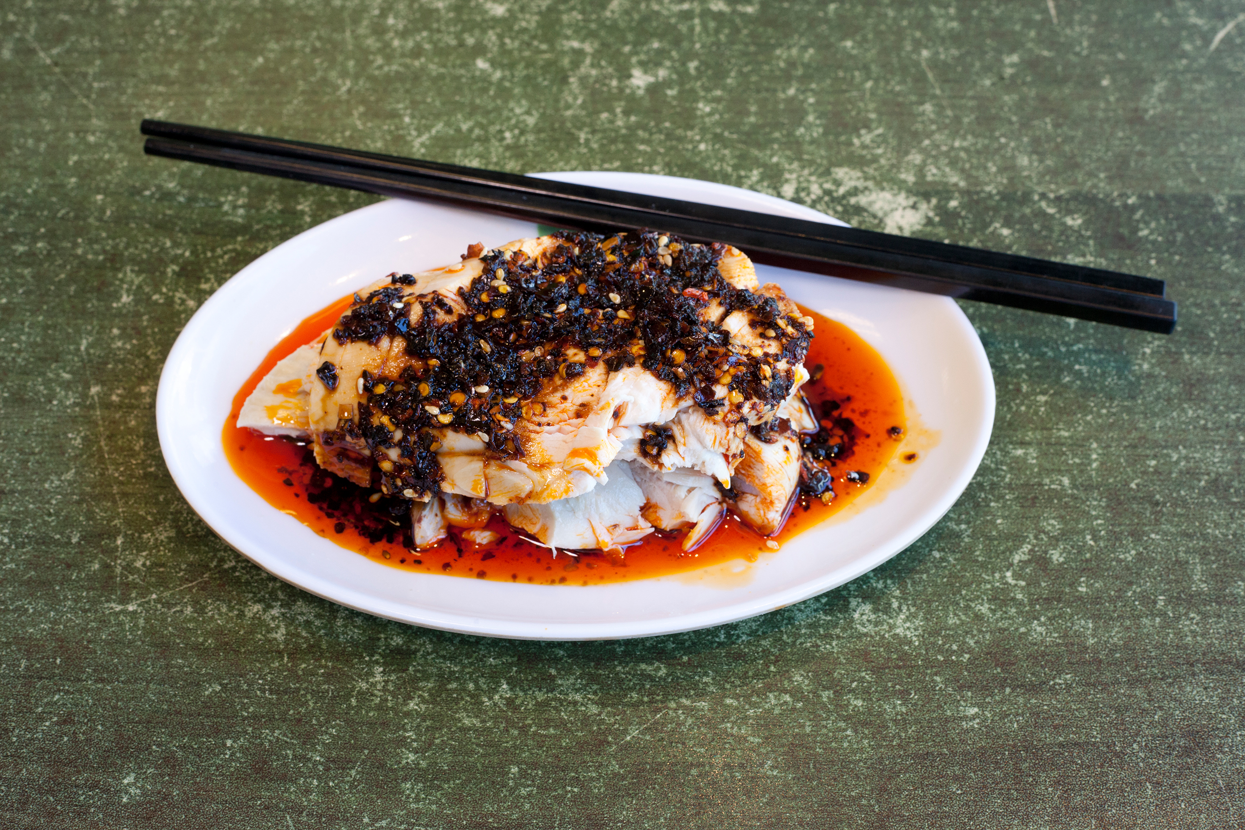 ‘Surprisingly sweet’: steamed chicken with chilli sauce