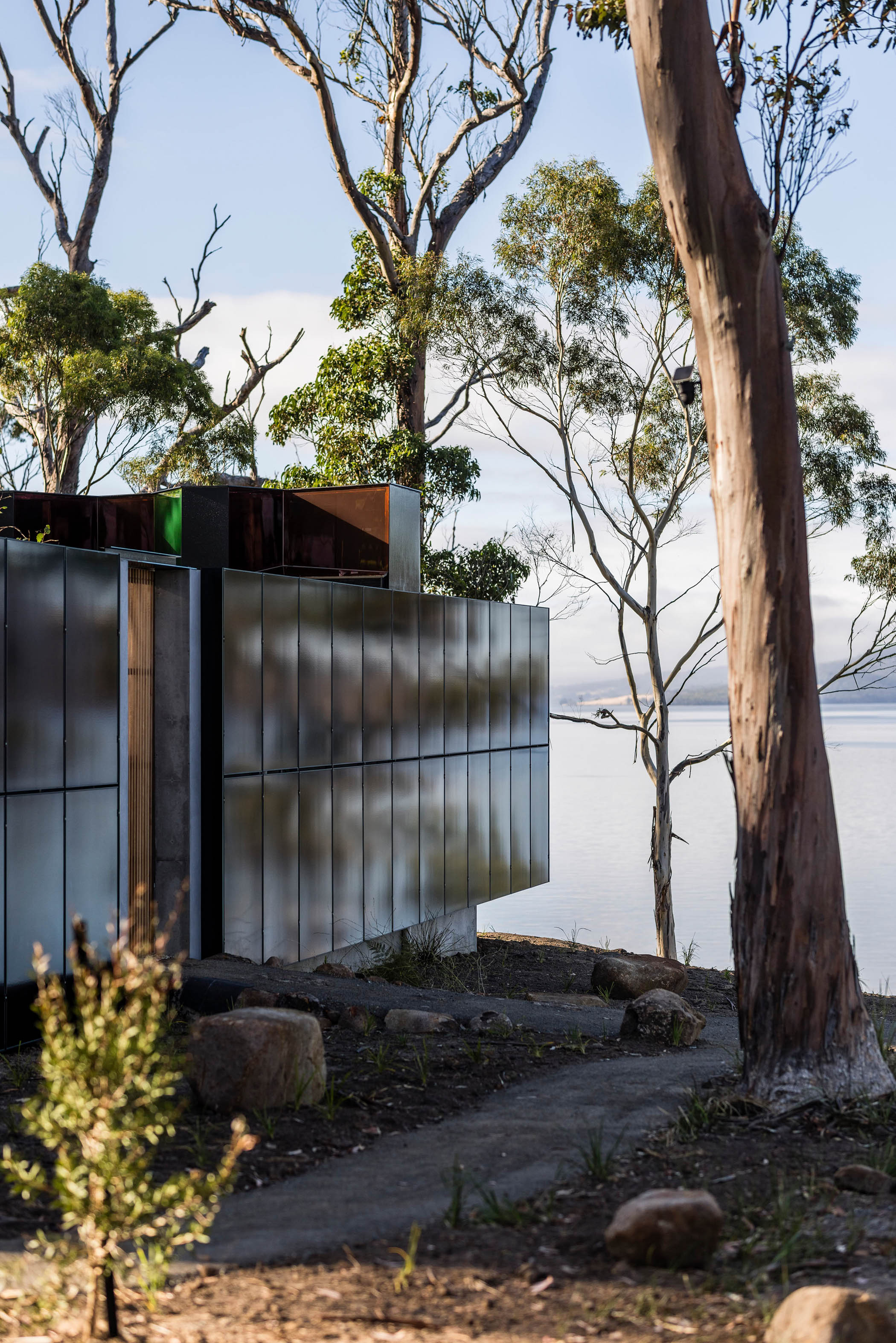 Tasmania: wall-to-wall glass and recessed steel doors provide unobstructed views of the Tasmanian sea on Bruny Island