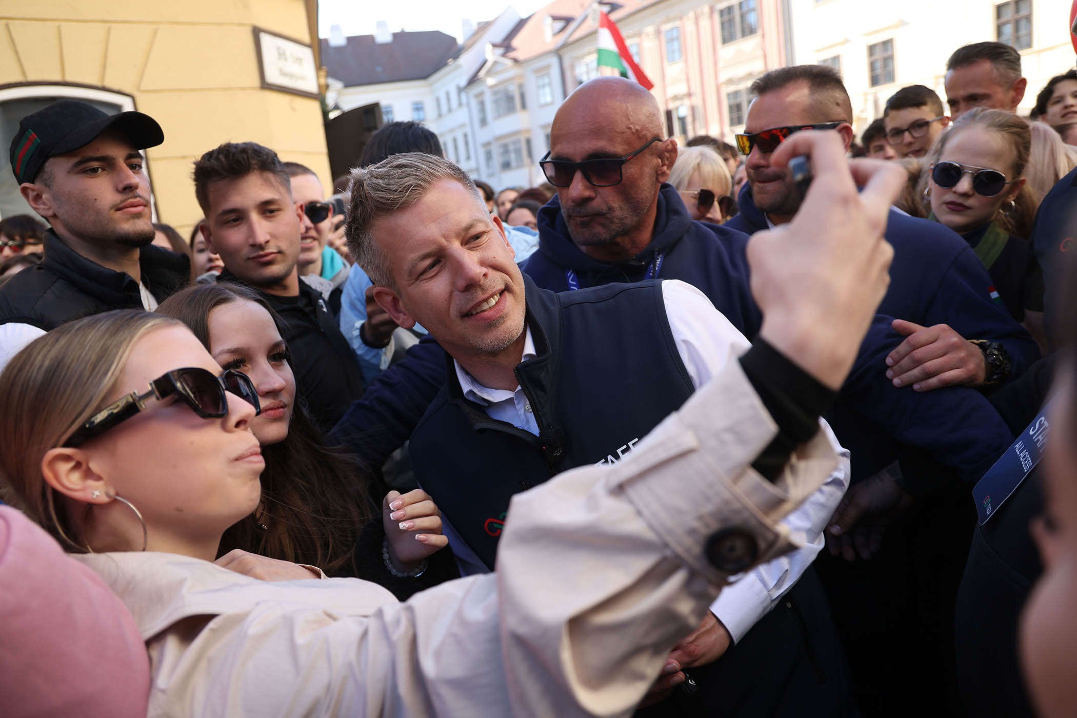 Magyar poses for selfies