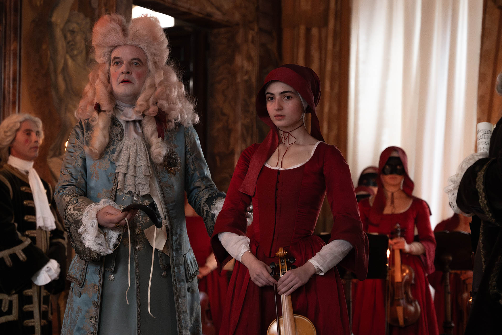 Miko Jarry and Tecla Insolia in Primavera