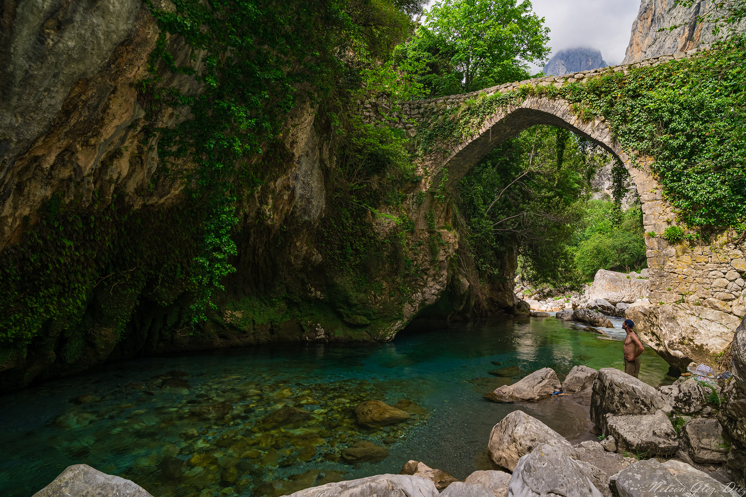 High water: a bridge on the Ruta del Cares
