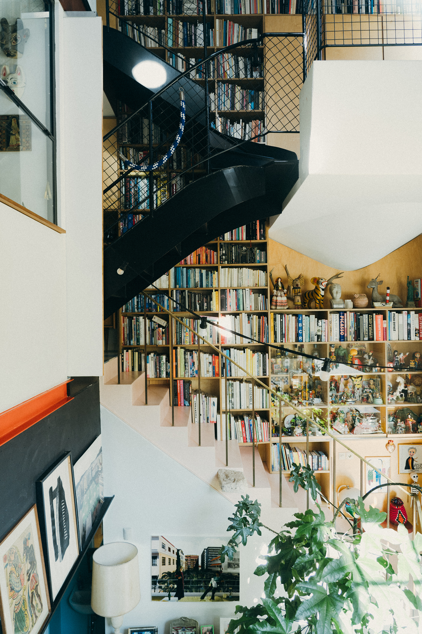 Reading up on it: the vertical library