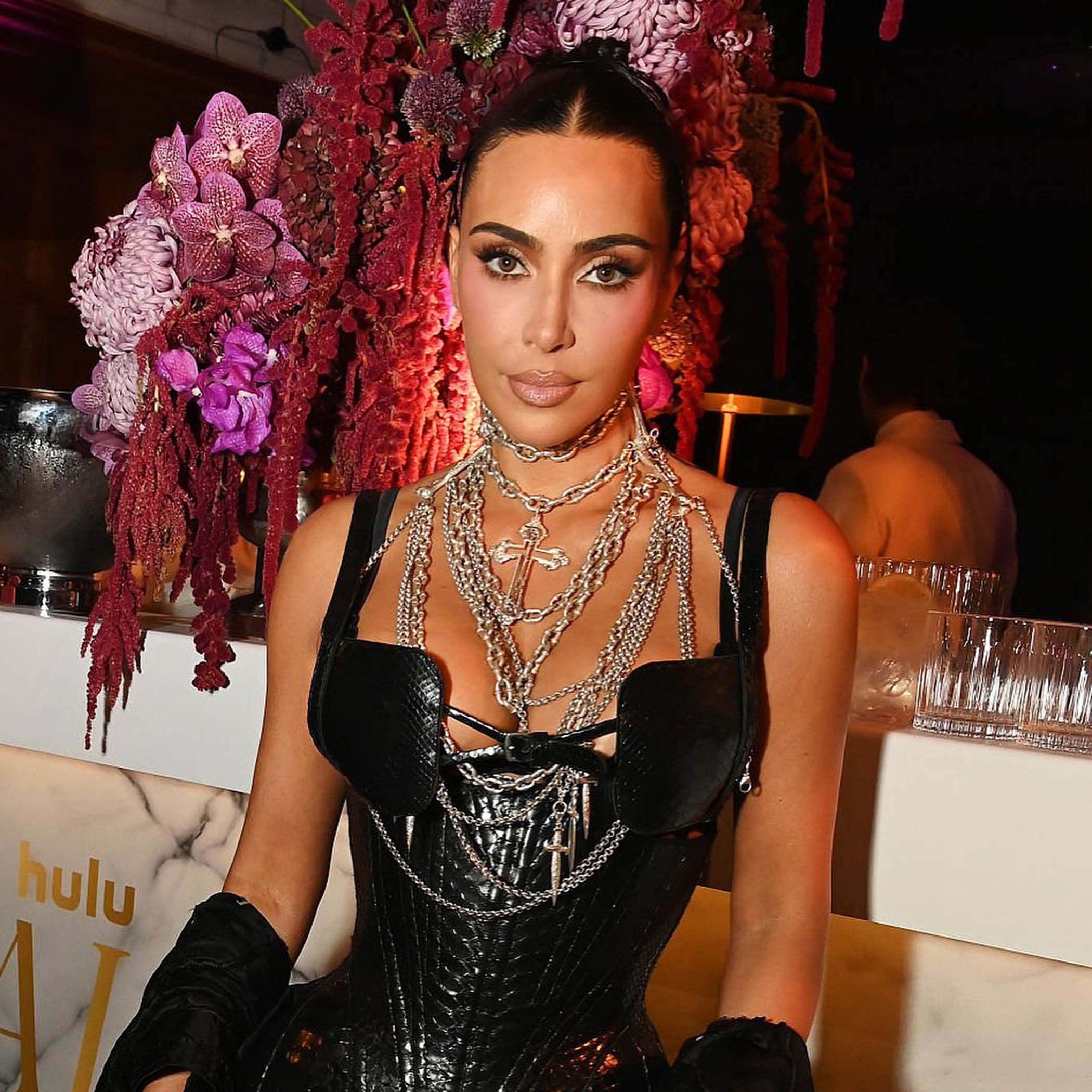 Floral sculptures dress this year’s Vanity Fair Oscars party