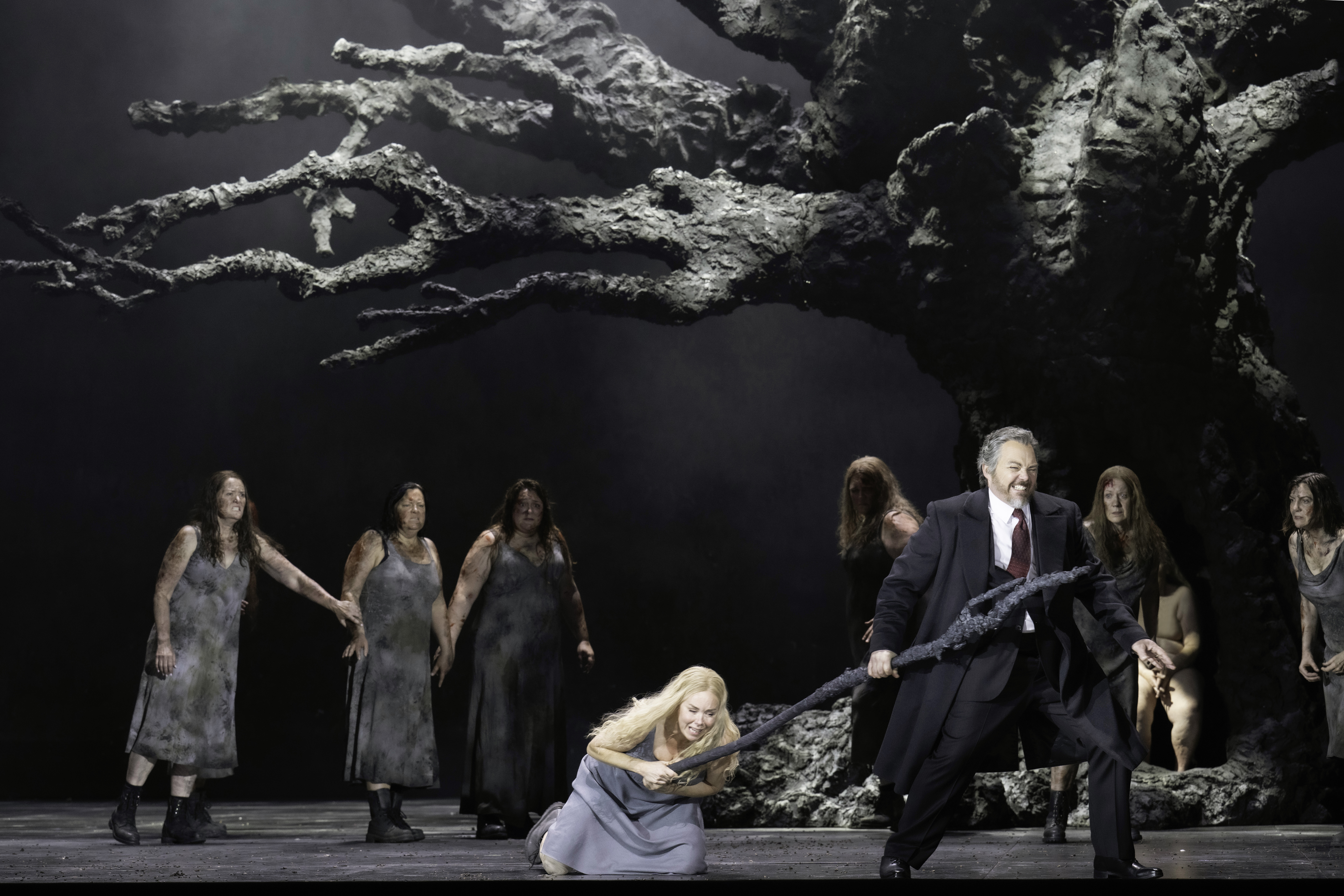 A “powerfully cogent staging” of Wagner’s Die Walküre