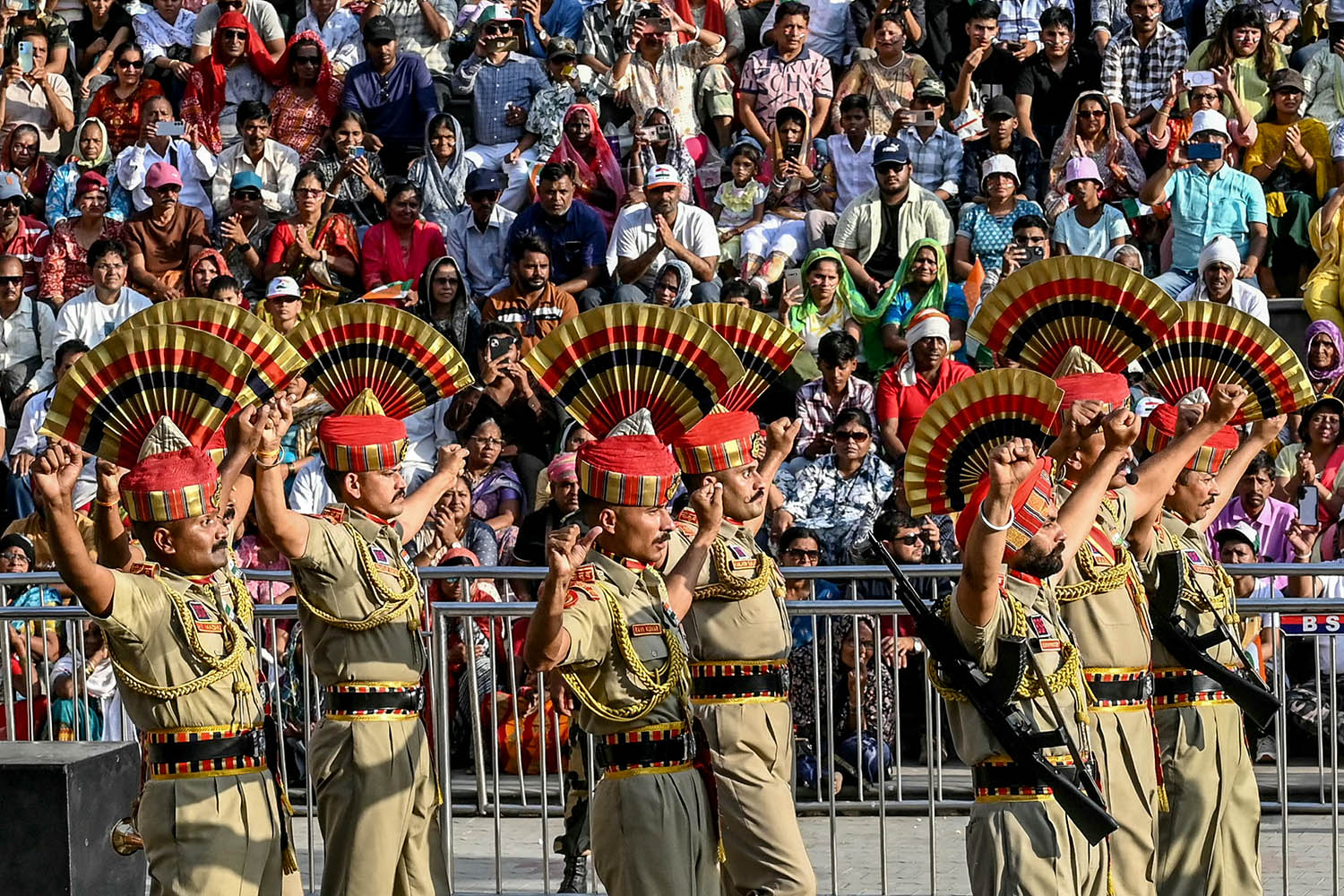 Kashmir: how a mountain paradise became a nuclear tinderbox
