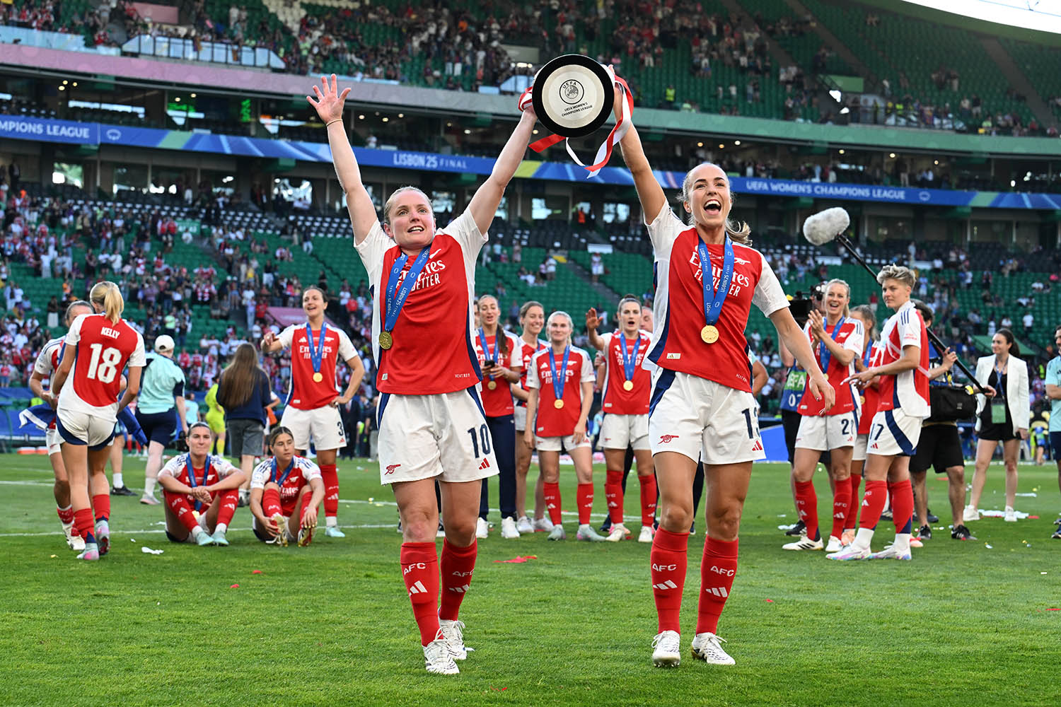 Defiant defending and a deadly finish: Arsenal Women win Champions League