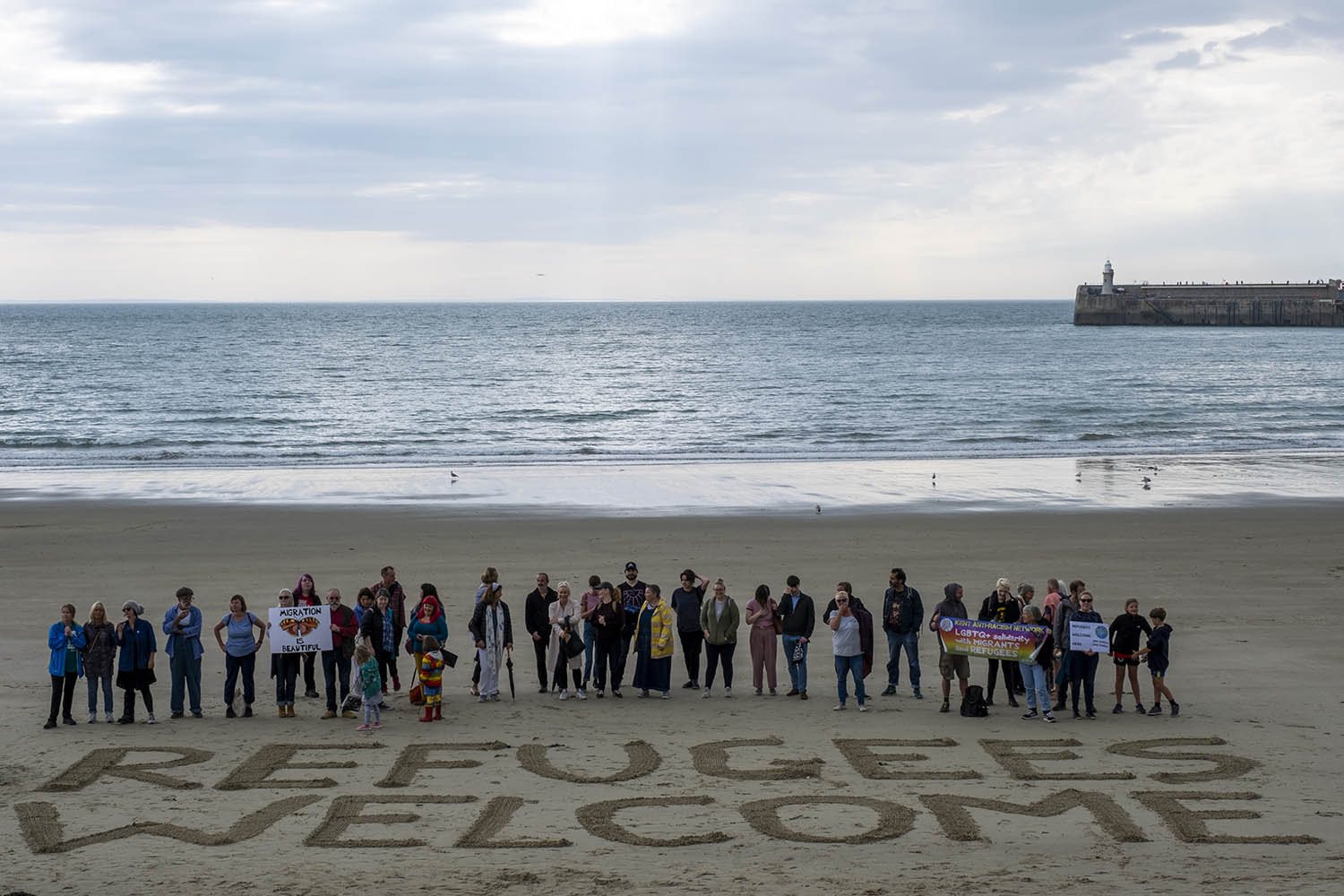 A lifeline for migrants caught on the rising tide