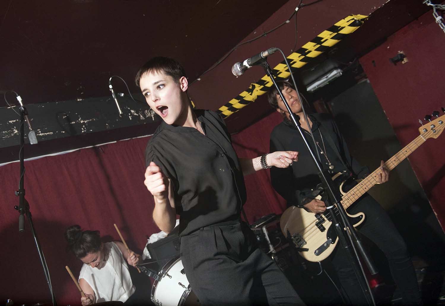Beth performing with Savages in 2012 in Glasgow