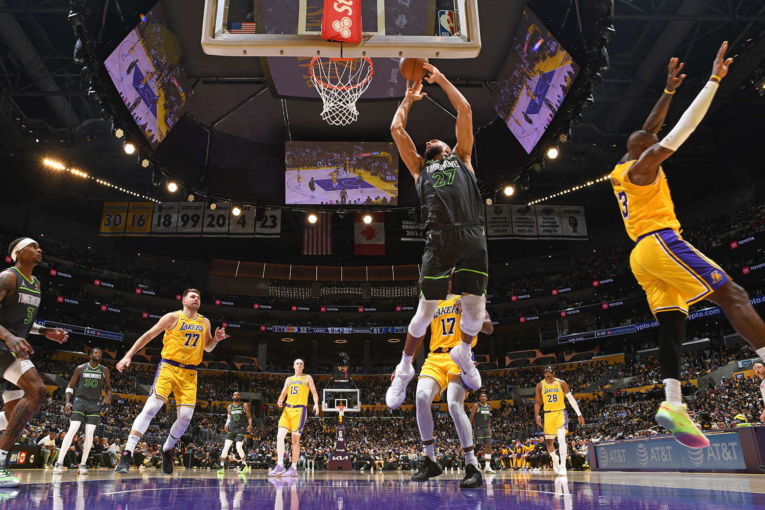 Slam dunk for LA Lakers in record ﻿$10bn sale