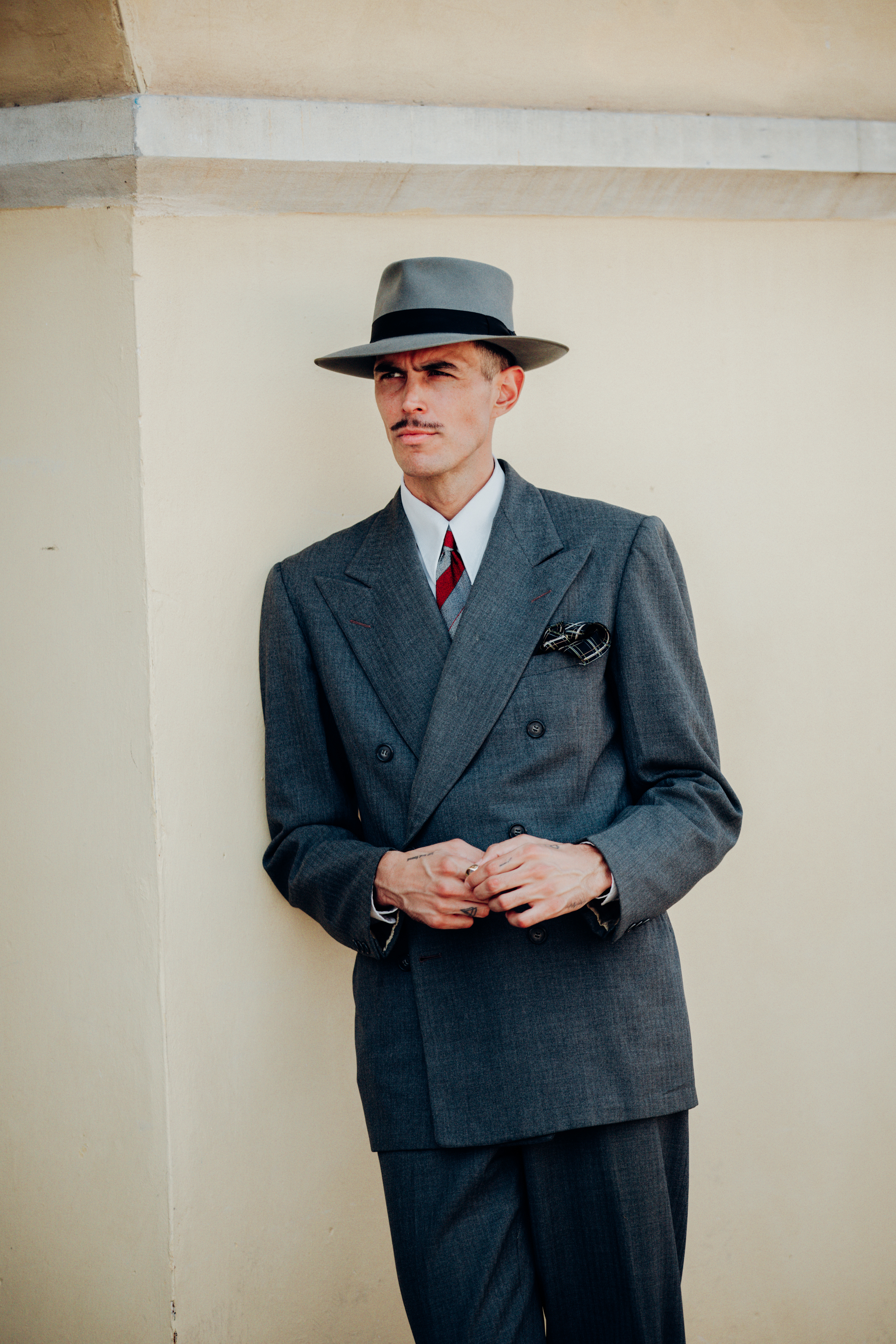 Dirk Willem Fourie, stylist, goes retro in a vintage suit with hand painted vintage tie
