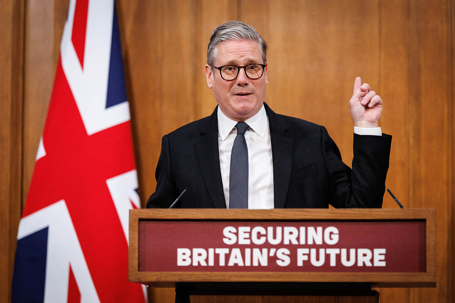 Starmer’s deep regret for ‘island of strangers’ speech