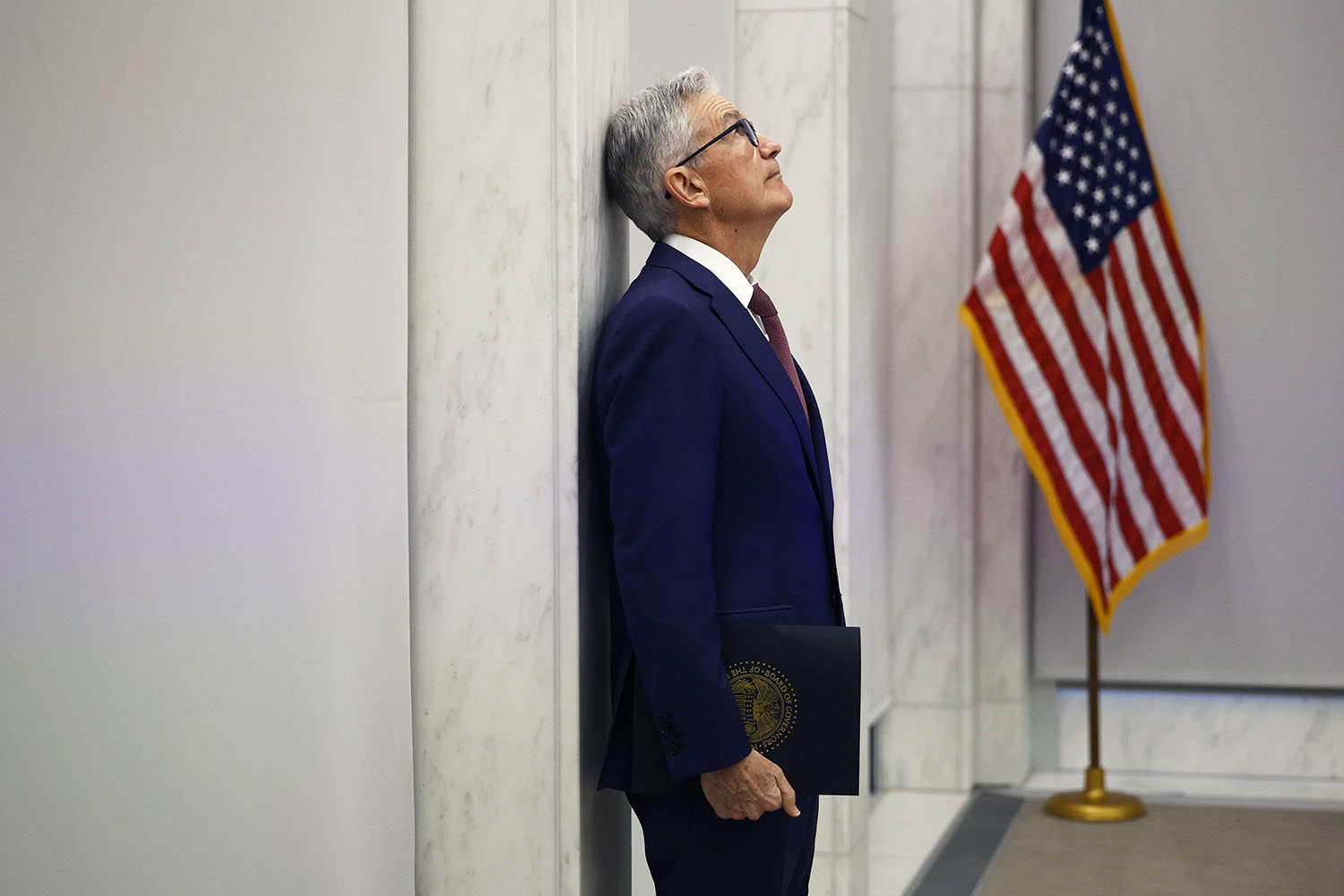 Trump’s threats to fire the Fed chair and raise tariffs will decimate the dollar