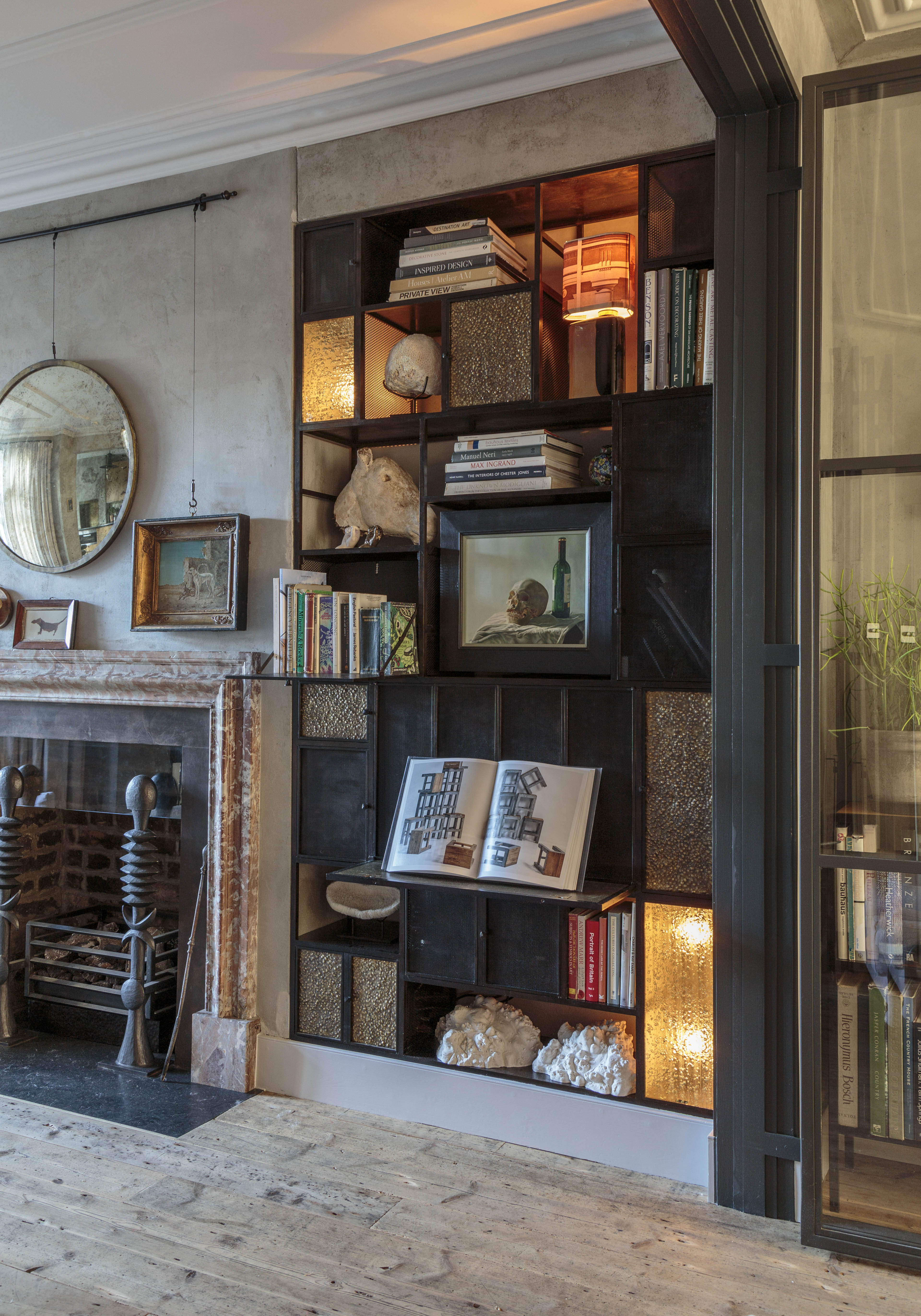 Page turners: a custom-built bibliothèque in the sitting room