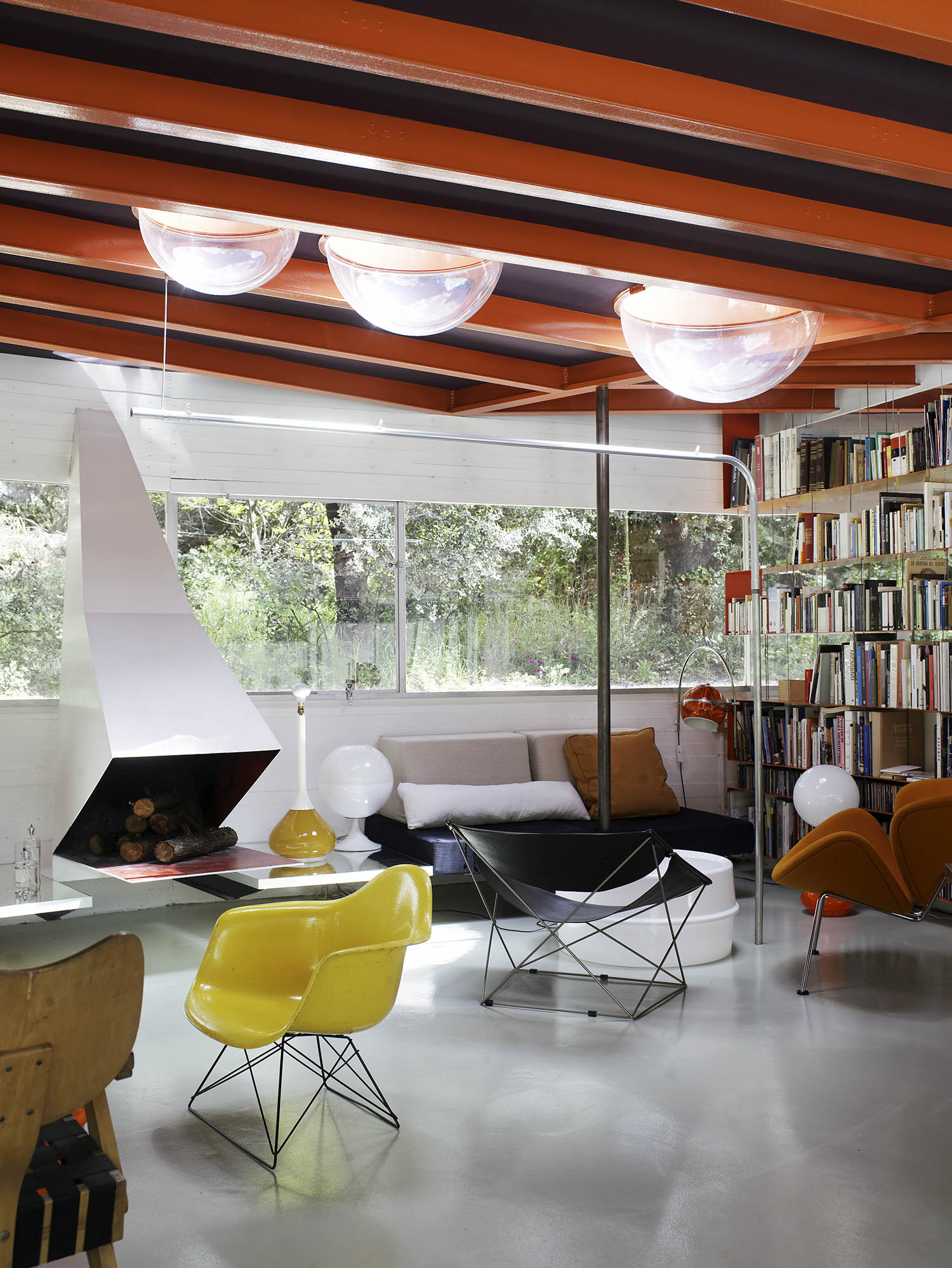 Leading lights: the space-filled daytime living zone