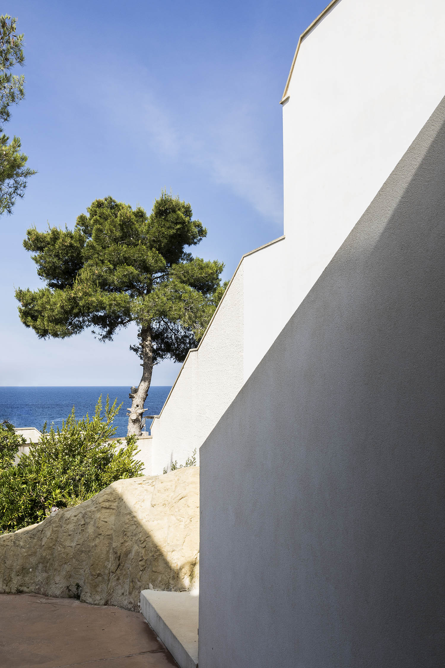 Coasting: the house overlooks the coves of the hamlet of Santa Caterina