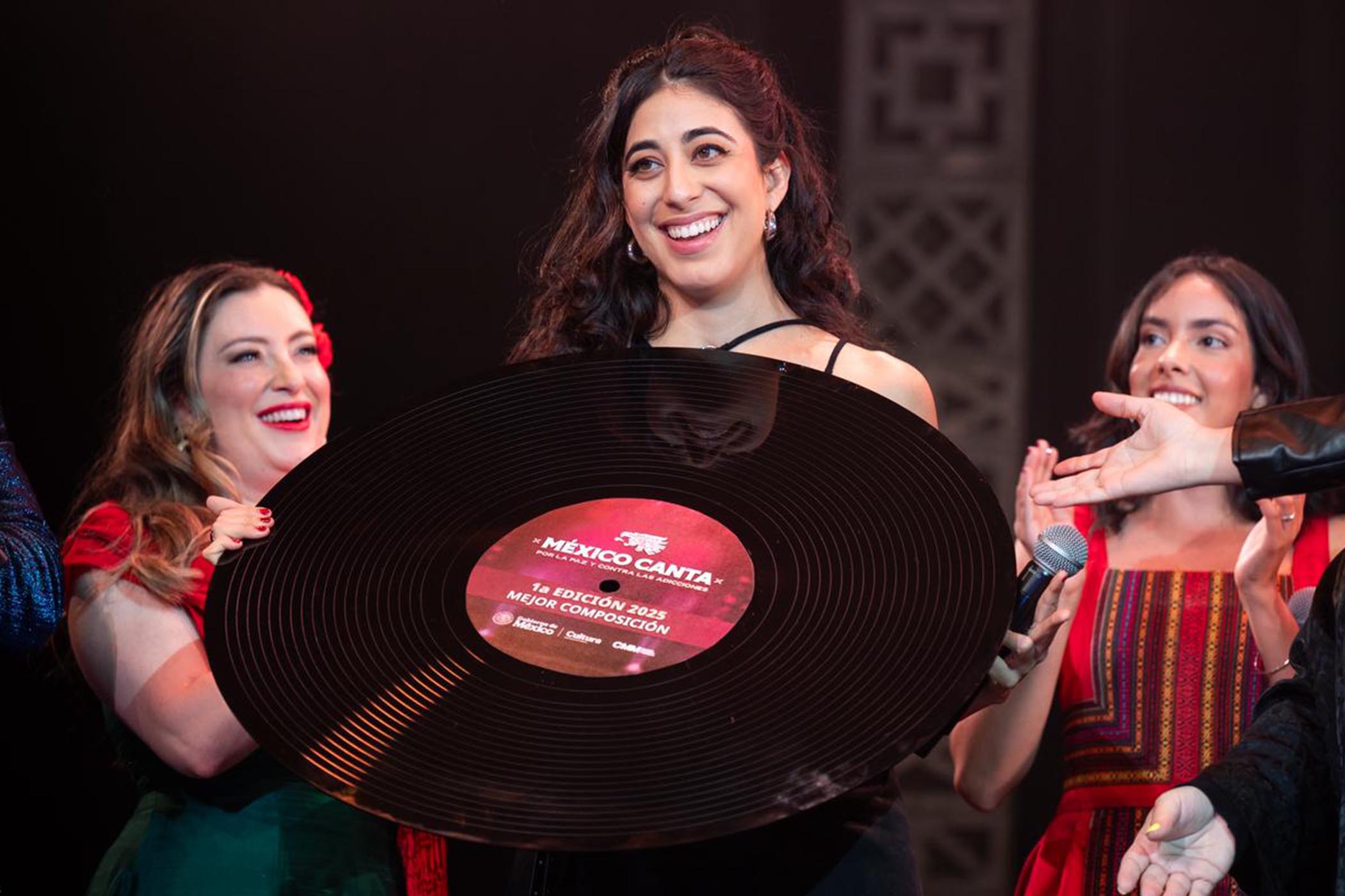 Carmen María, winner of the prize for best composer.