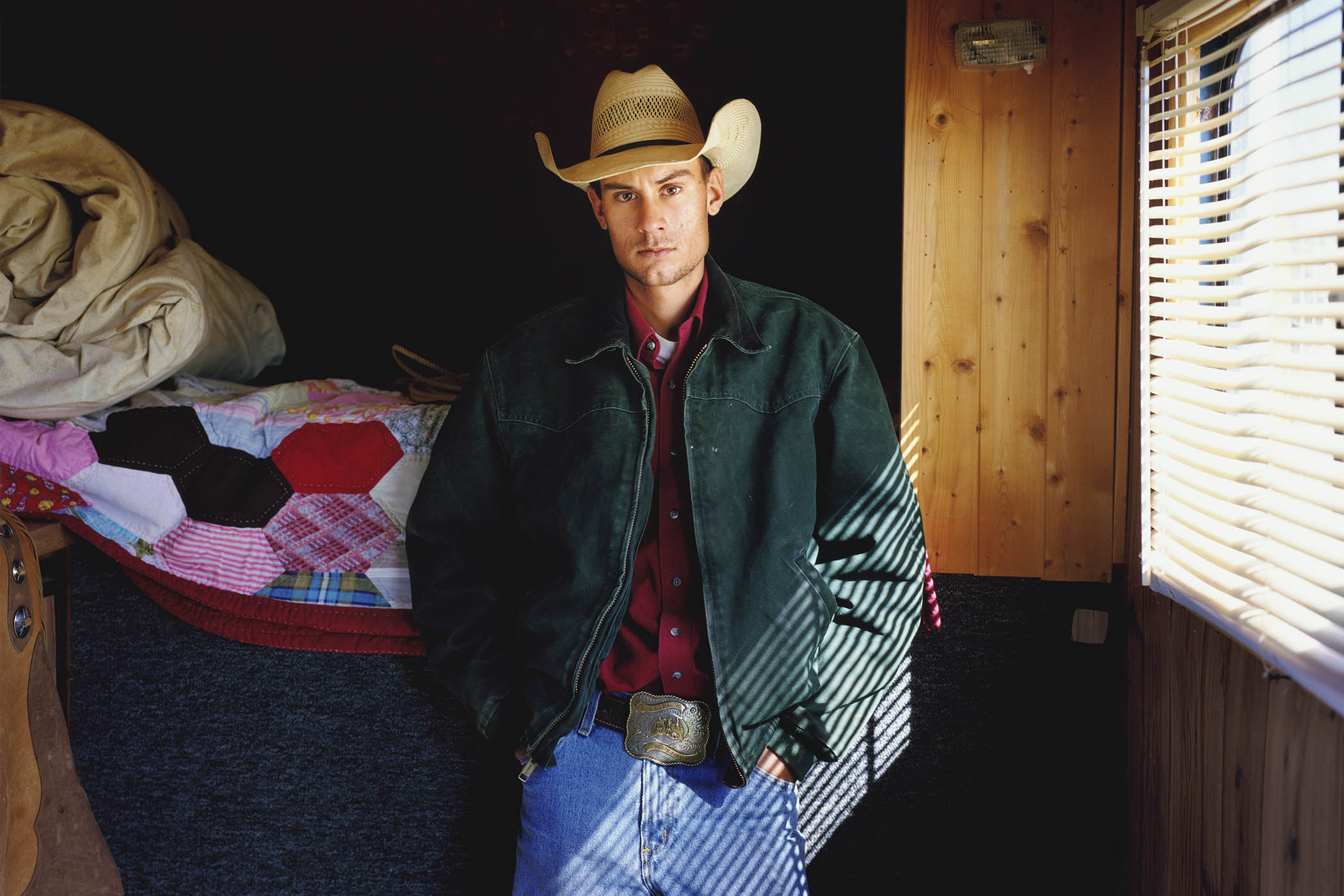 Justin Anz © Jane Hilton. Main image: Pate Meinzer © Jane Hilton