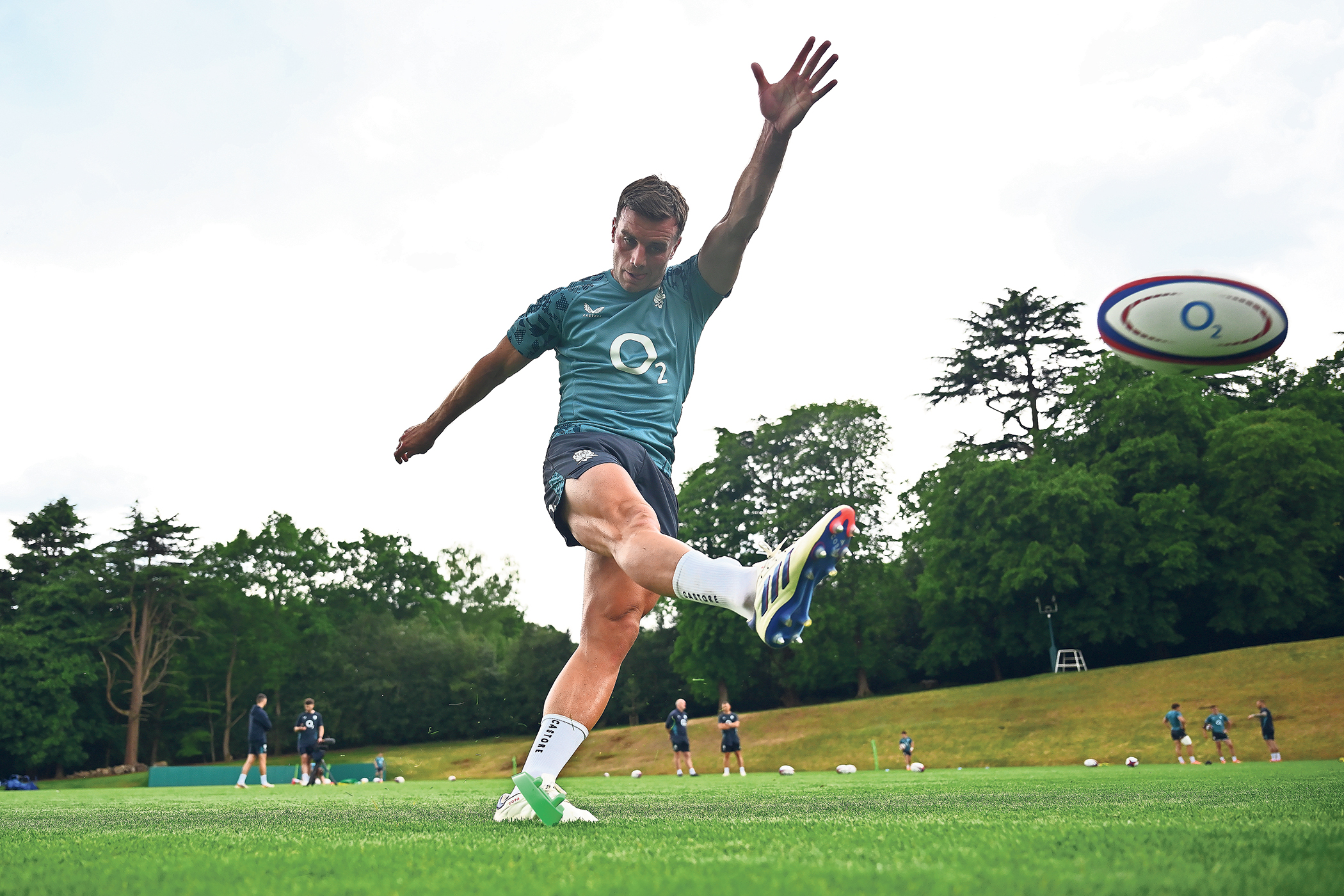 George Ford’s lasting drop of quality gives him edge in race for No 10