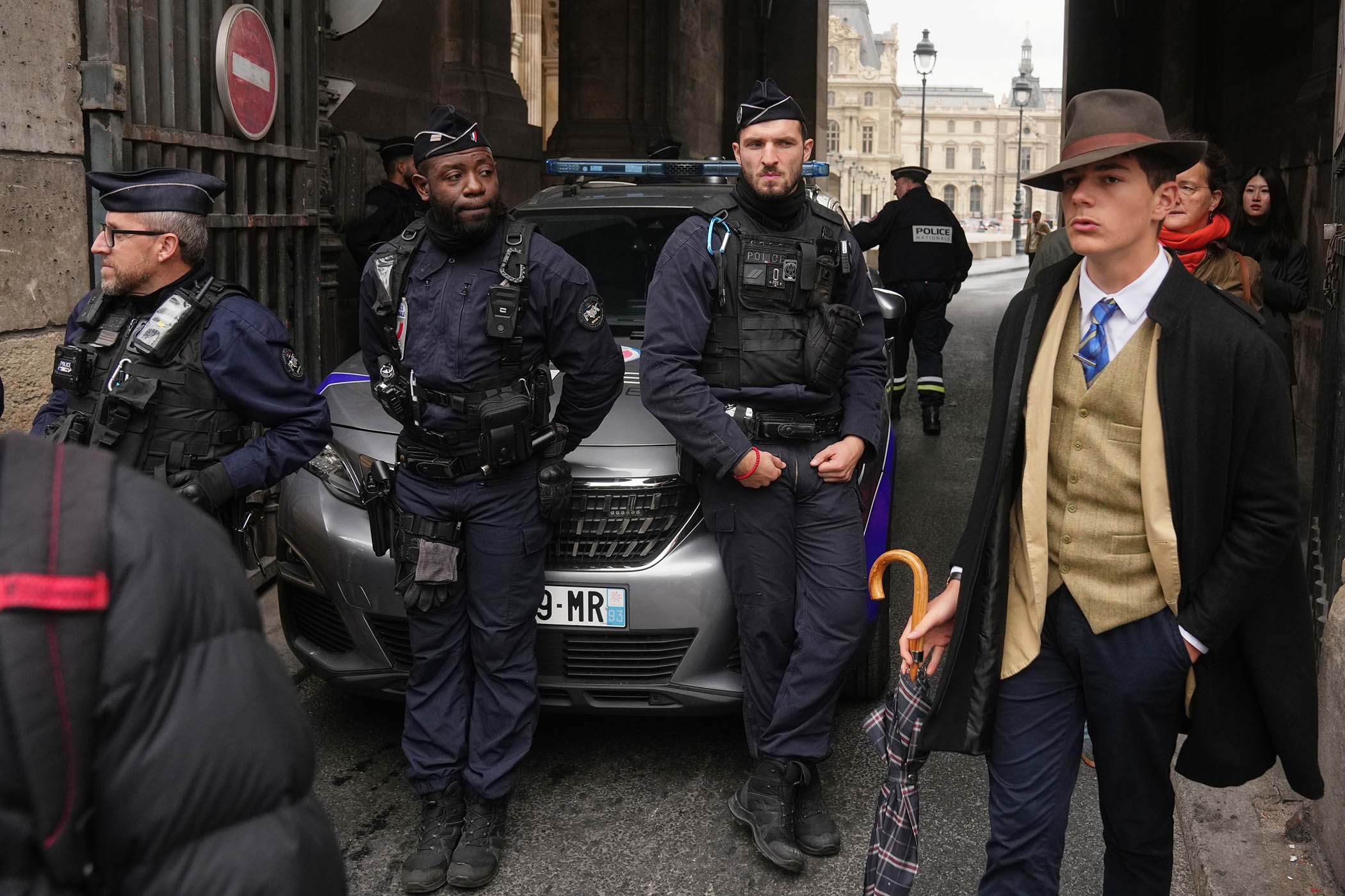 Pros ‘stealing to order’ in the Great Louvre Robbery