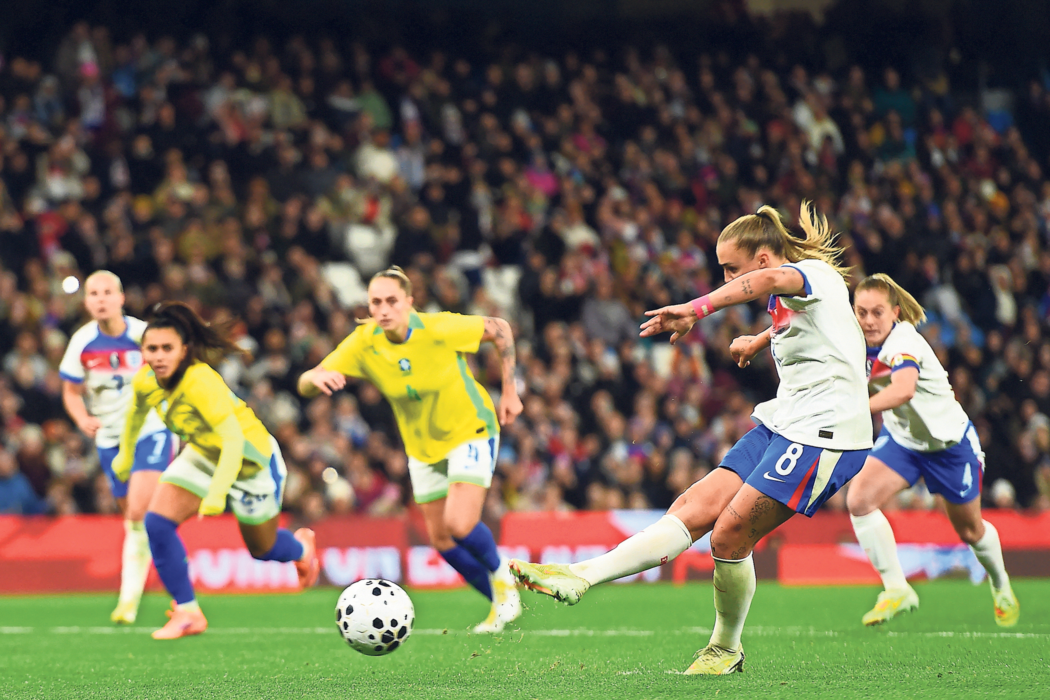 Lionesses learn little on the first lap of their post-Euros victory parade