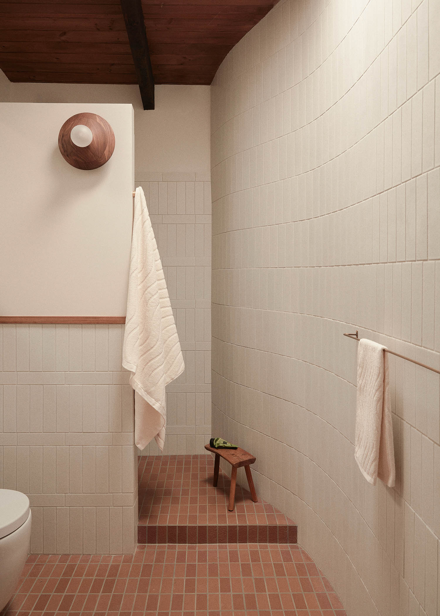 Clean sweep: tiling in the bathroom