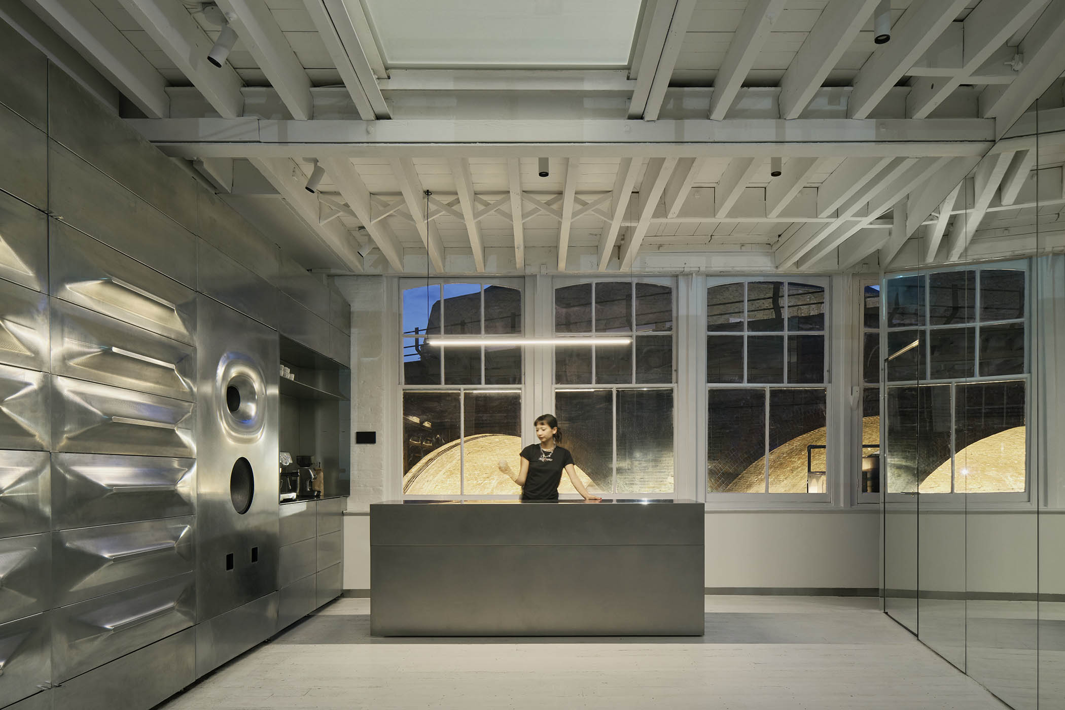 London’s first ‘sonic hair salon’