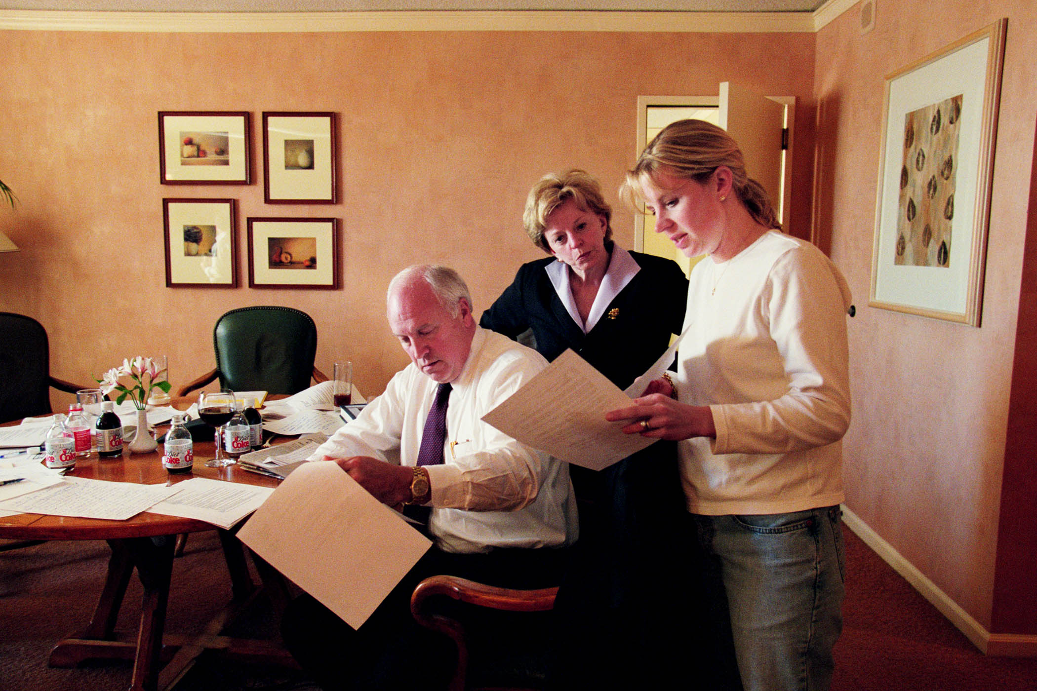 With his family on 8 November 2000 – the morning after the election without a clear winner
