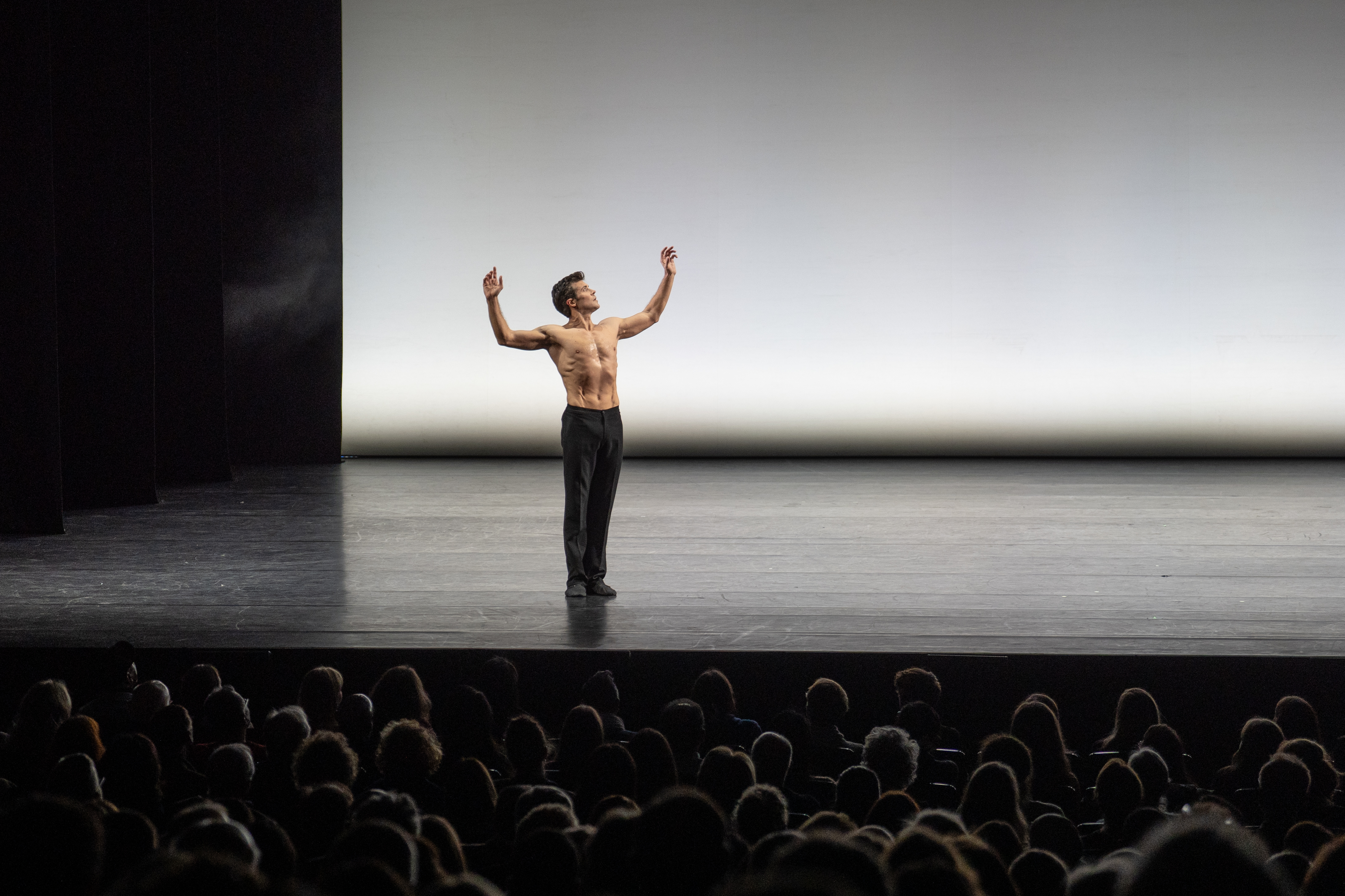 Roberto Bolle at Sadler’s Wells. Main image: he performs ‘one of the longest kisses in ballet’ with Melissa Hamilton