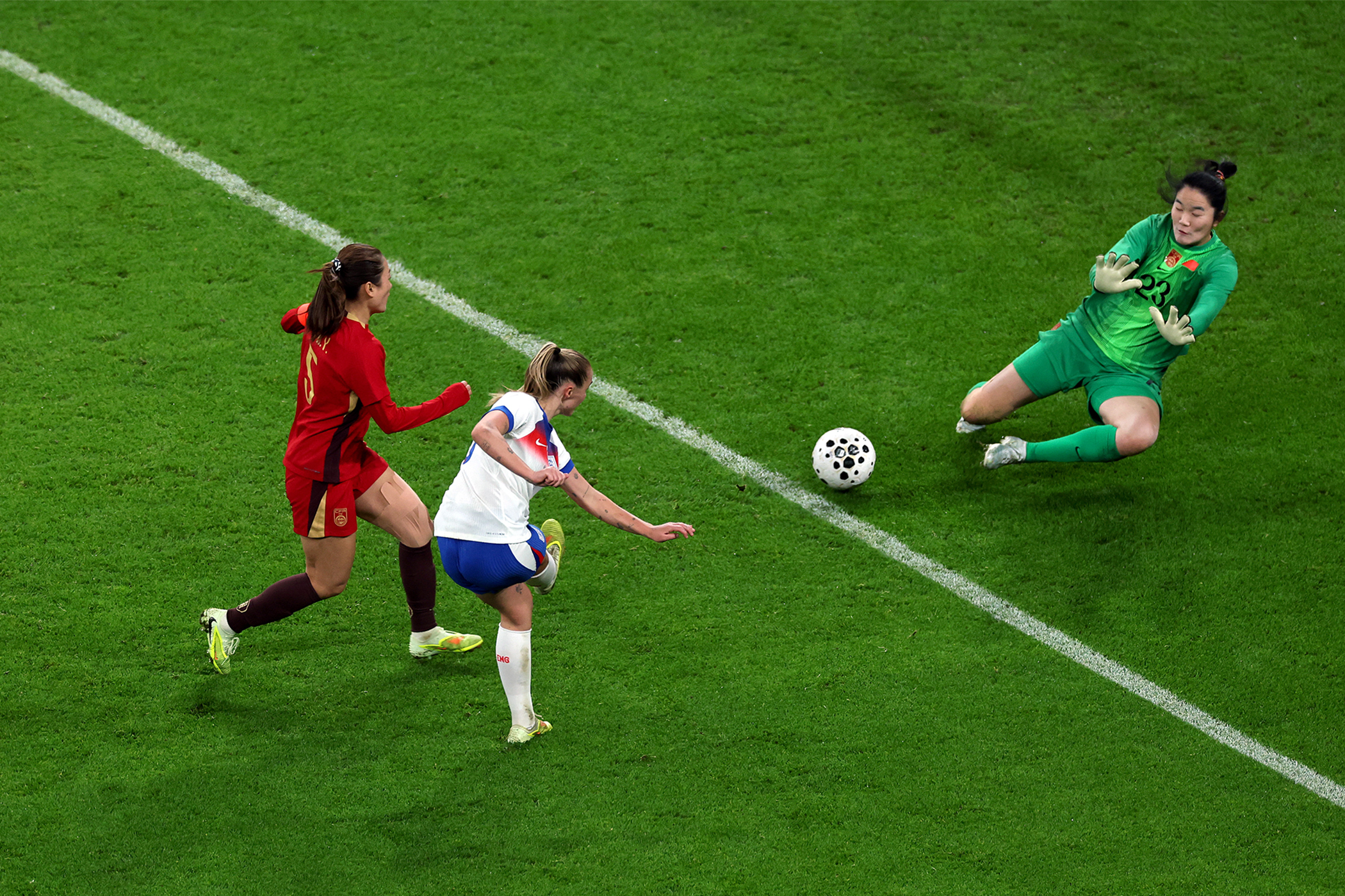 Georgia Stanway decorates England’s happy homecoming with hat-trick