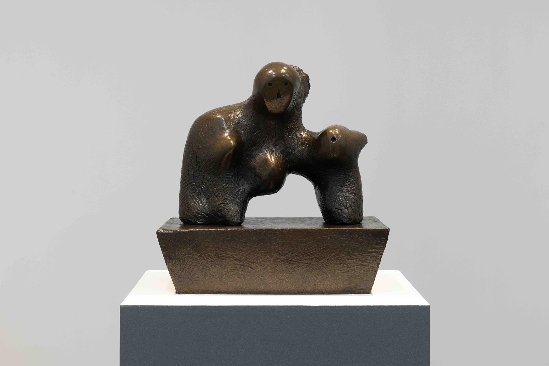 Henry Moore’s tabletop bronze turns out to have a ‘ringing echo when knocked’. Main image: Aaron McPeake’s sonorous brass hoops