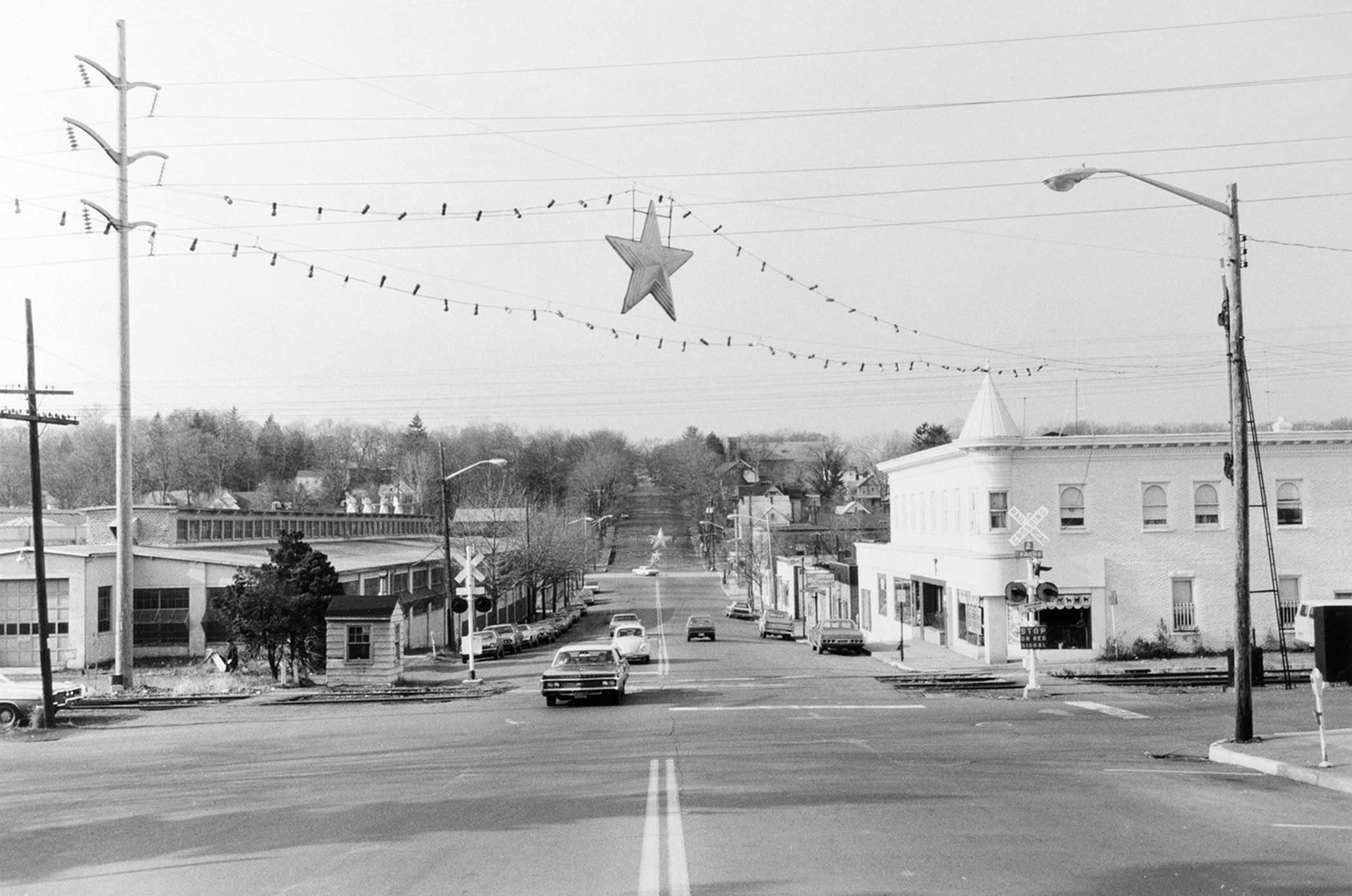 Pearl River, New York, 1975. Main picture: New York City, 1961