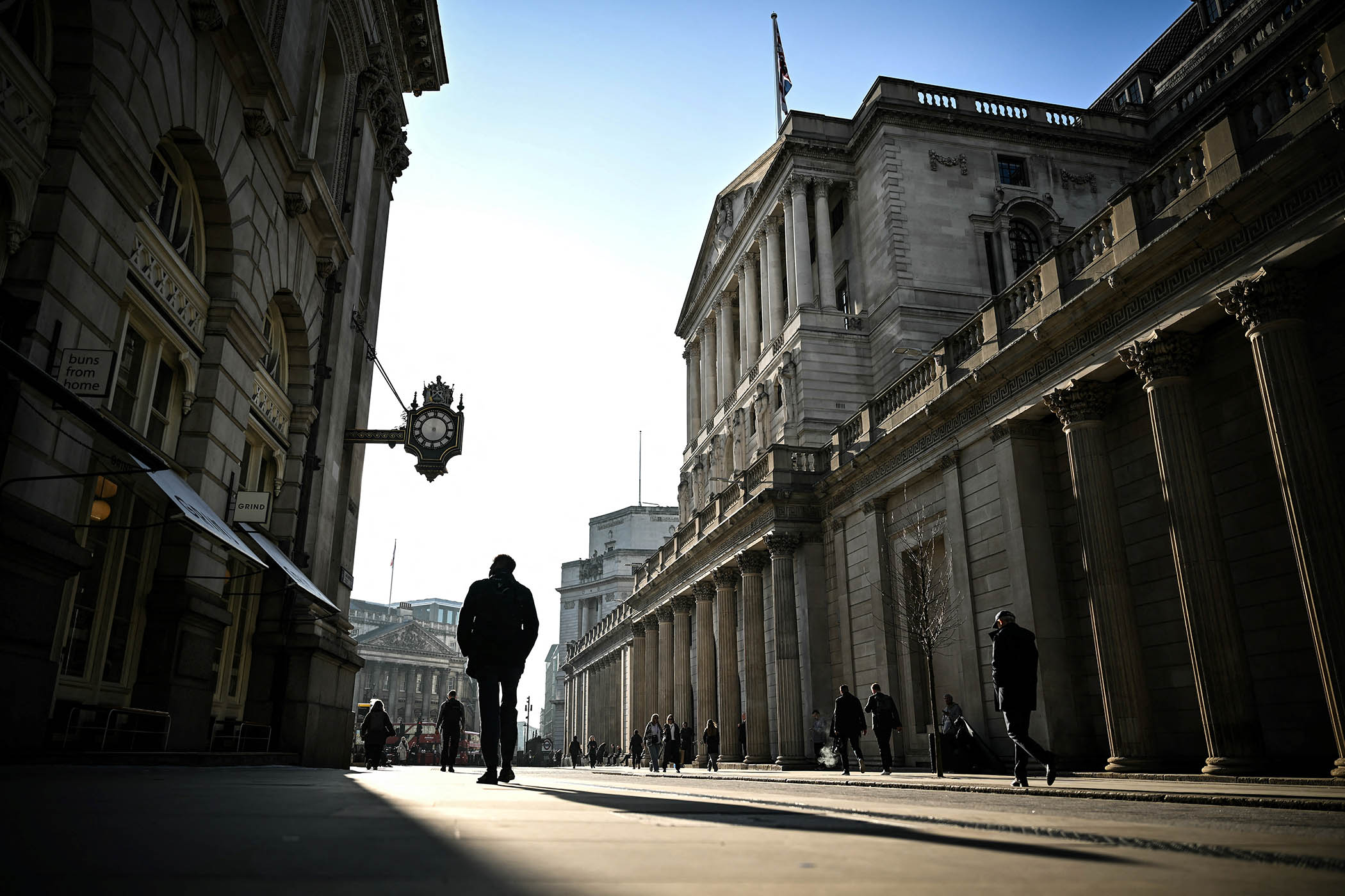 Bank of England expected to leave interest rate frozen at 3.75%