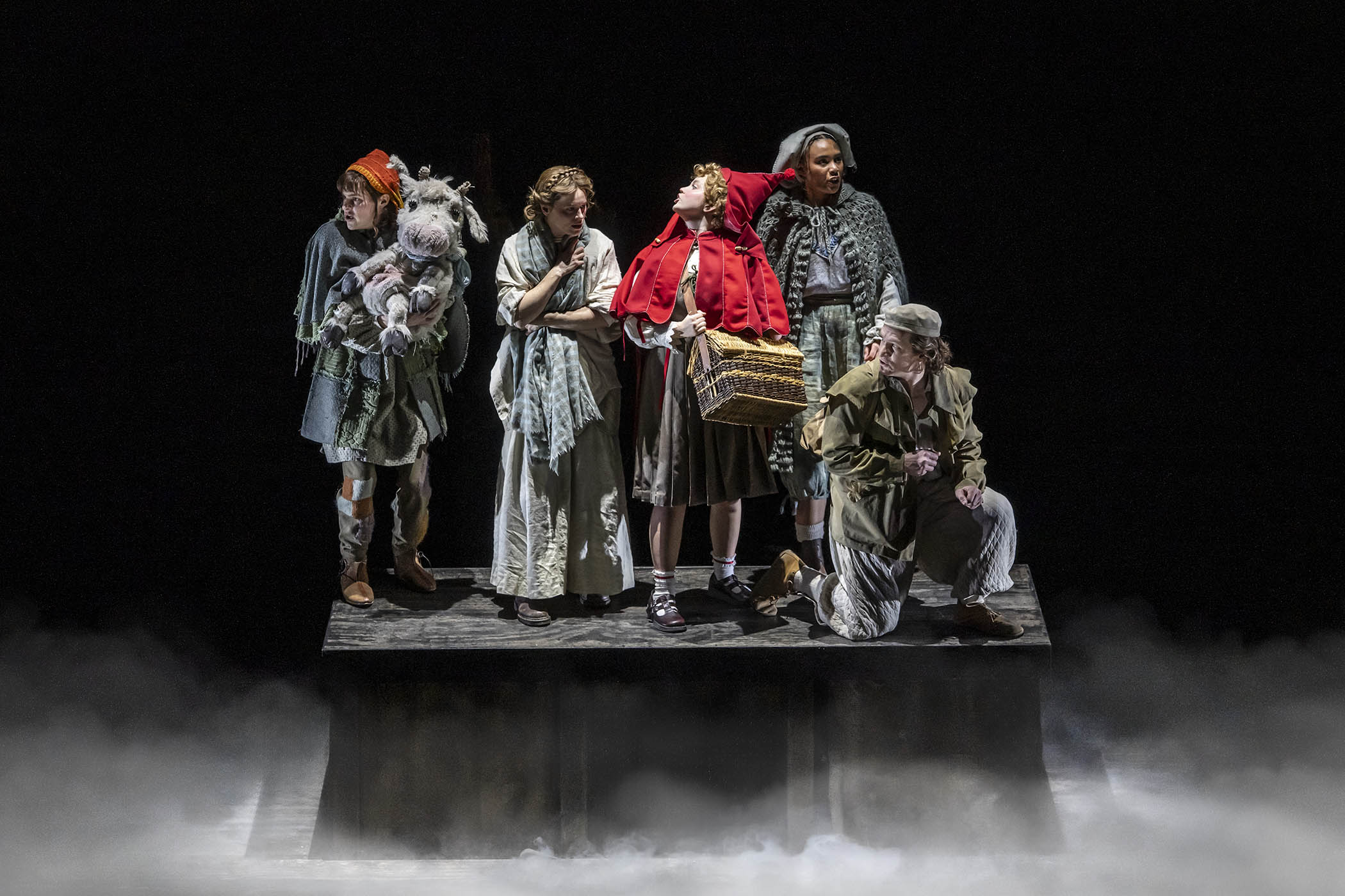 How The Bridge theatre made Into the Woods