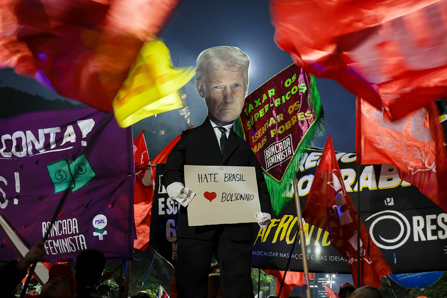 Trump wants to help Bolsonaro. It isn’t working