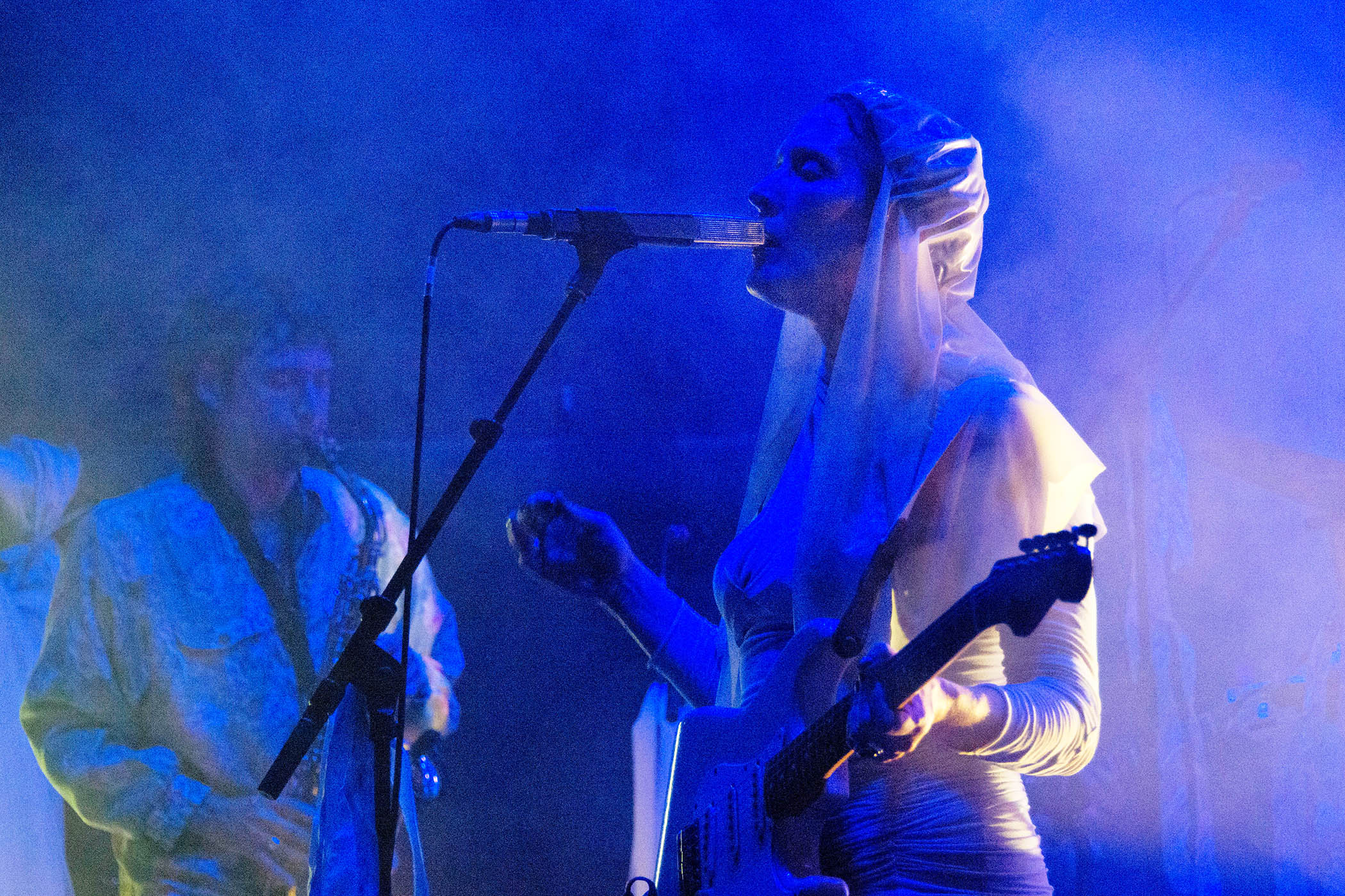 Cate Le Bon at the ICA review – a pop star from a parallel world