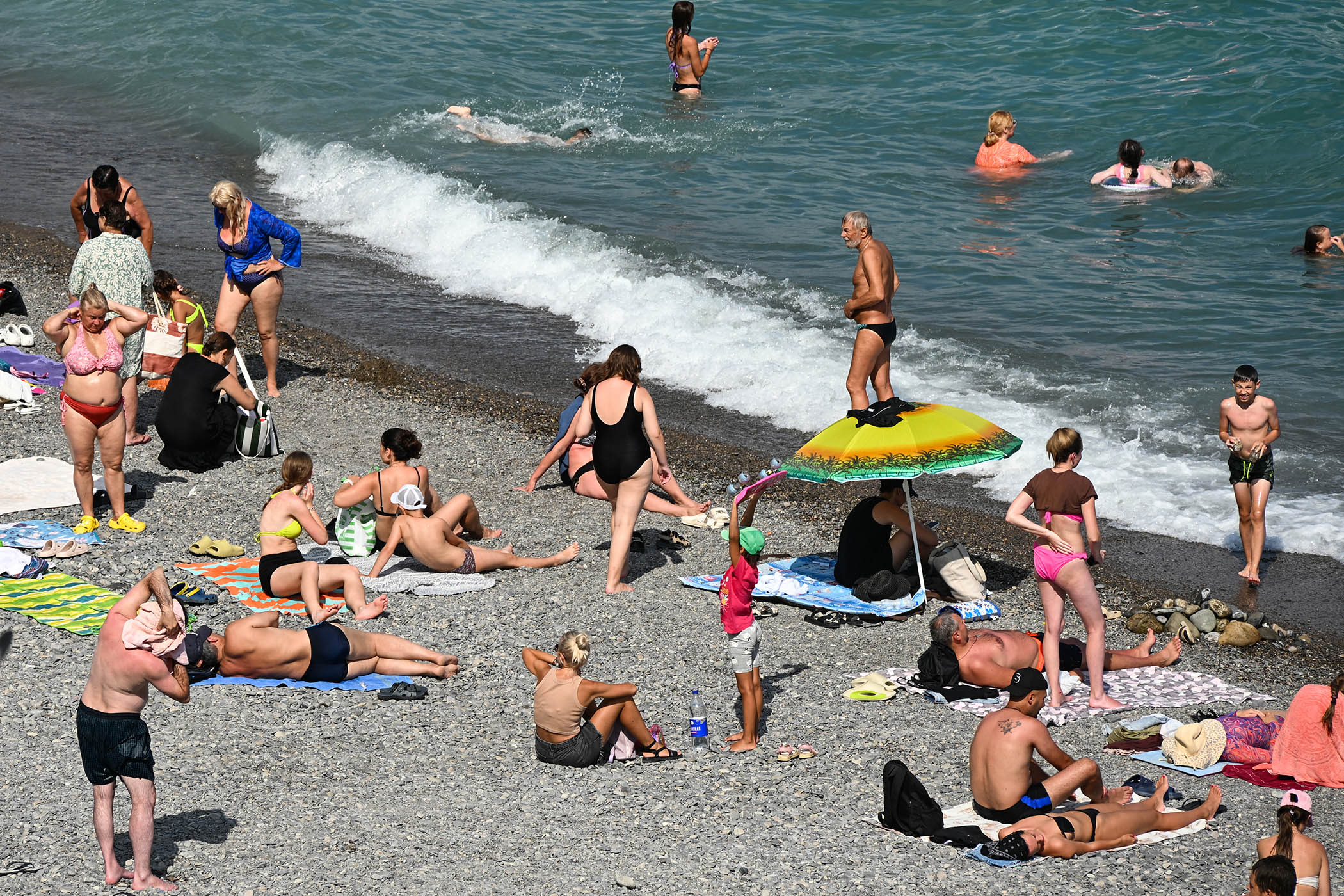 The holiday’s over: Russians describe chaos on Crimean be...