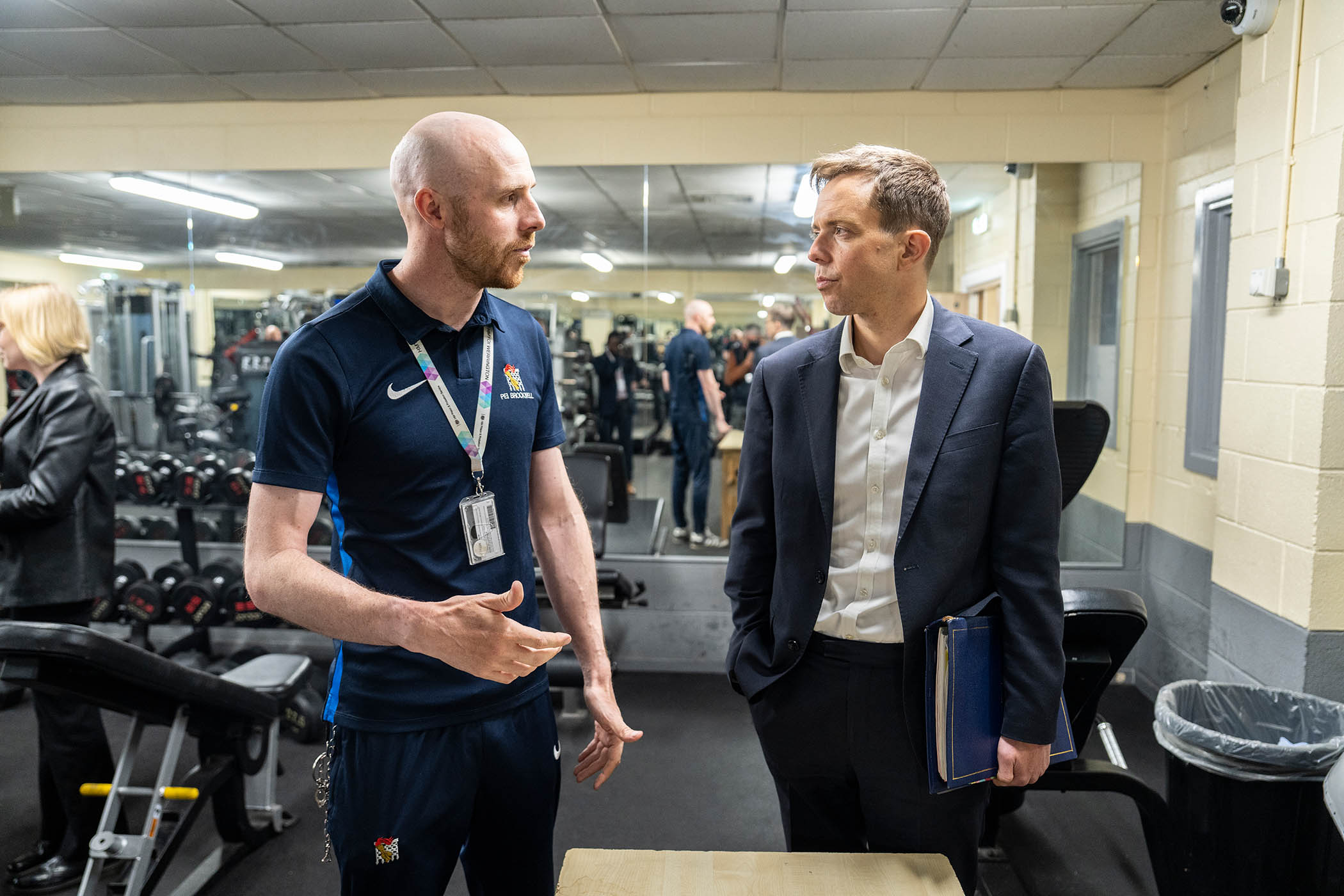 Richards talks to prison officer Dan Brockwell at Werrington YOI