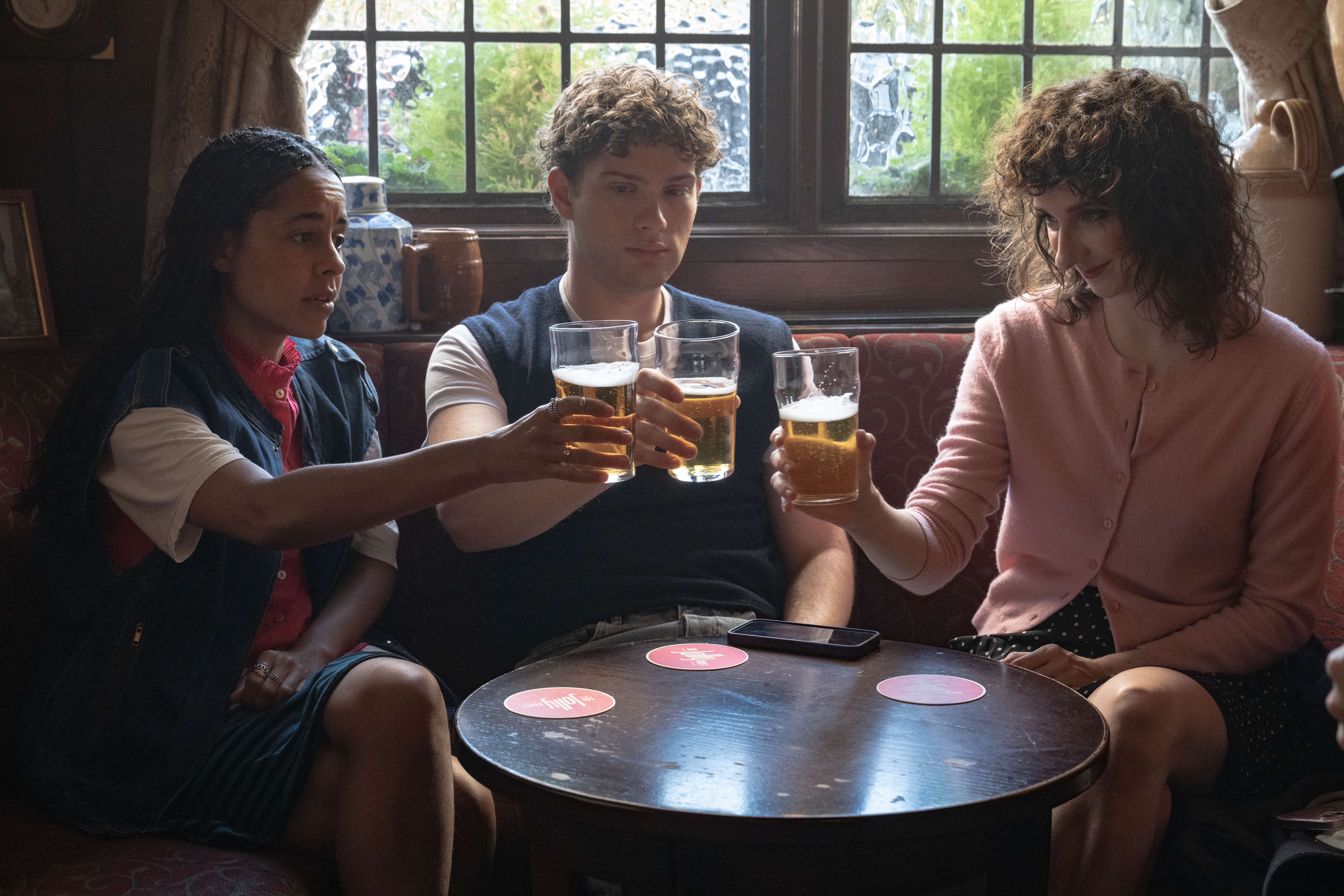 It Gets Worse is a bittersweet Gen Z comedy of fading youth