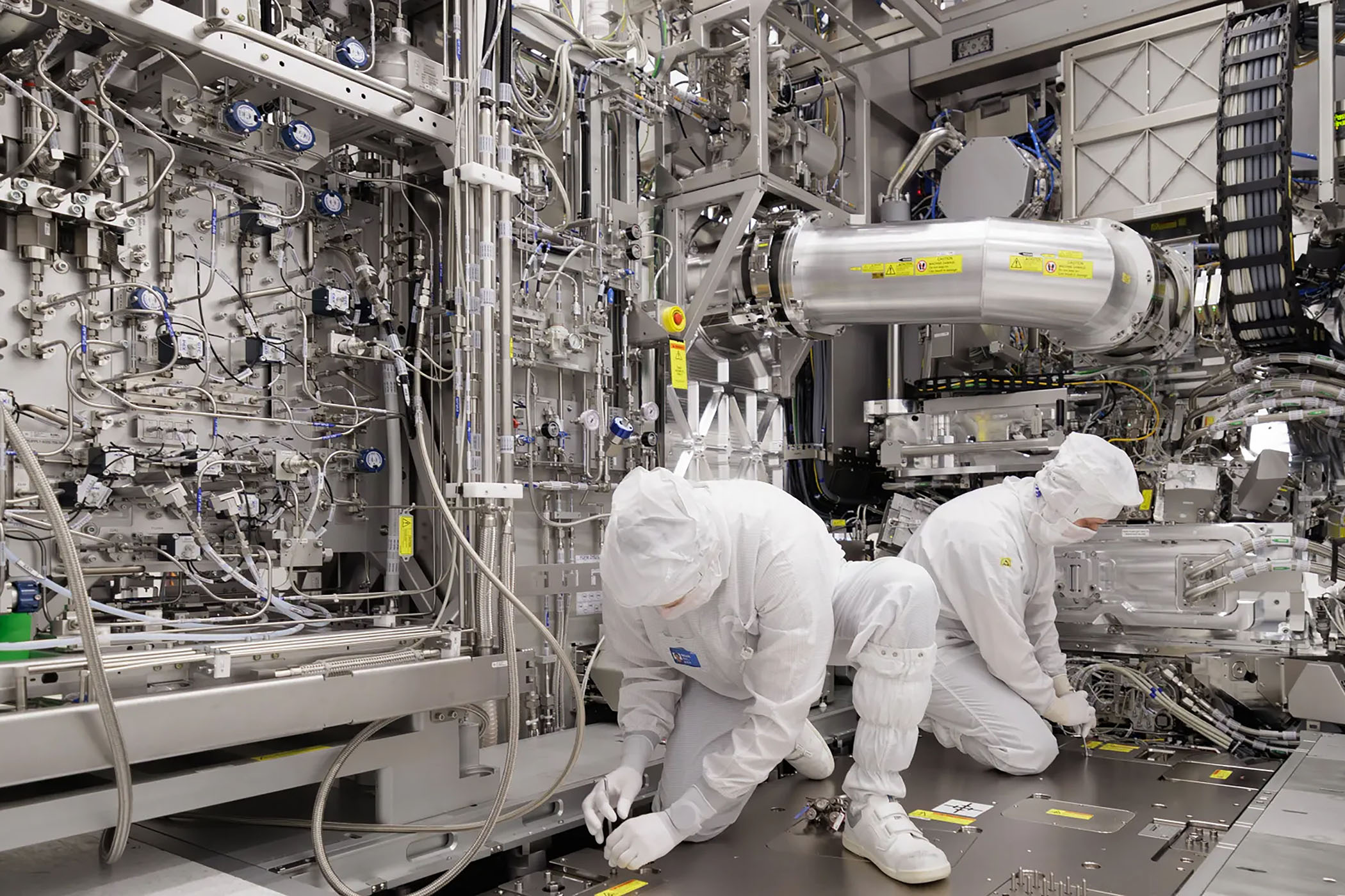 China shocks with chip tech breakthrough | The Observer