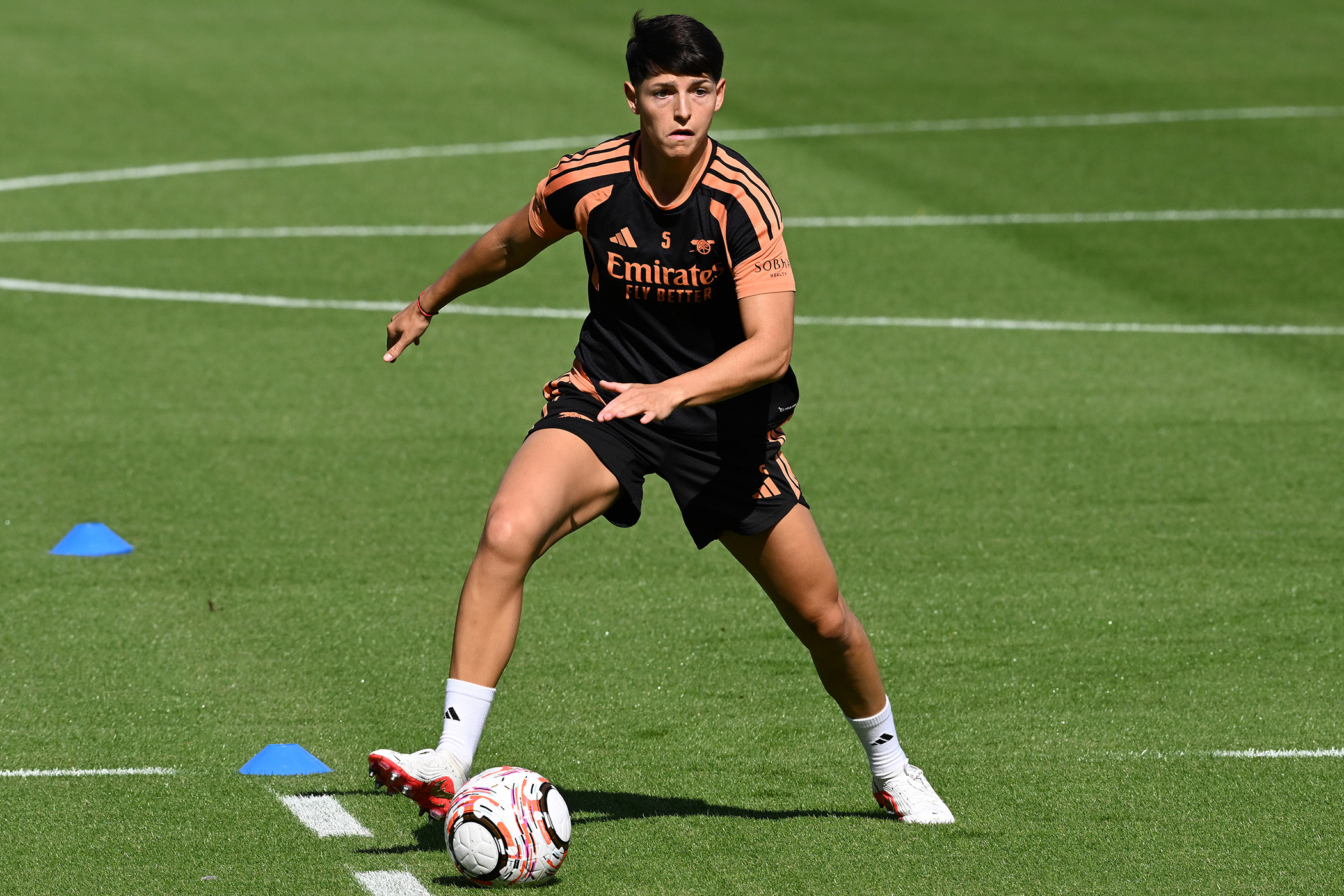 Hounding of Arsenal’s new signing shows ugly side of women’s football