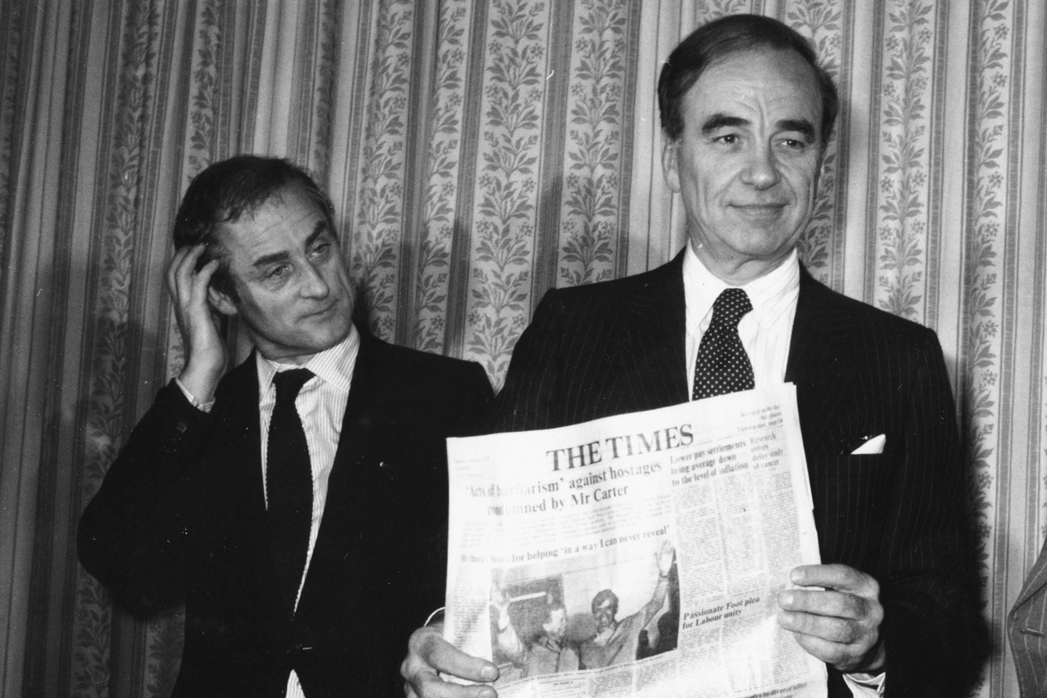 Murdoch (right) with Harold Evans in 1981, after he took ownership of Times Newspapers.