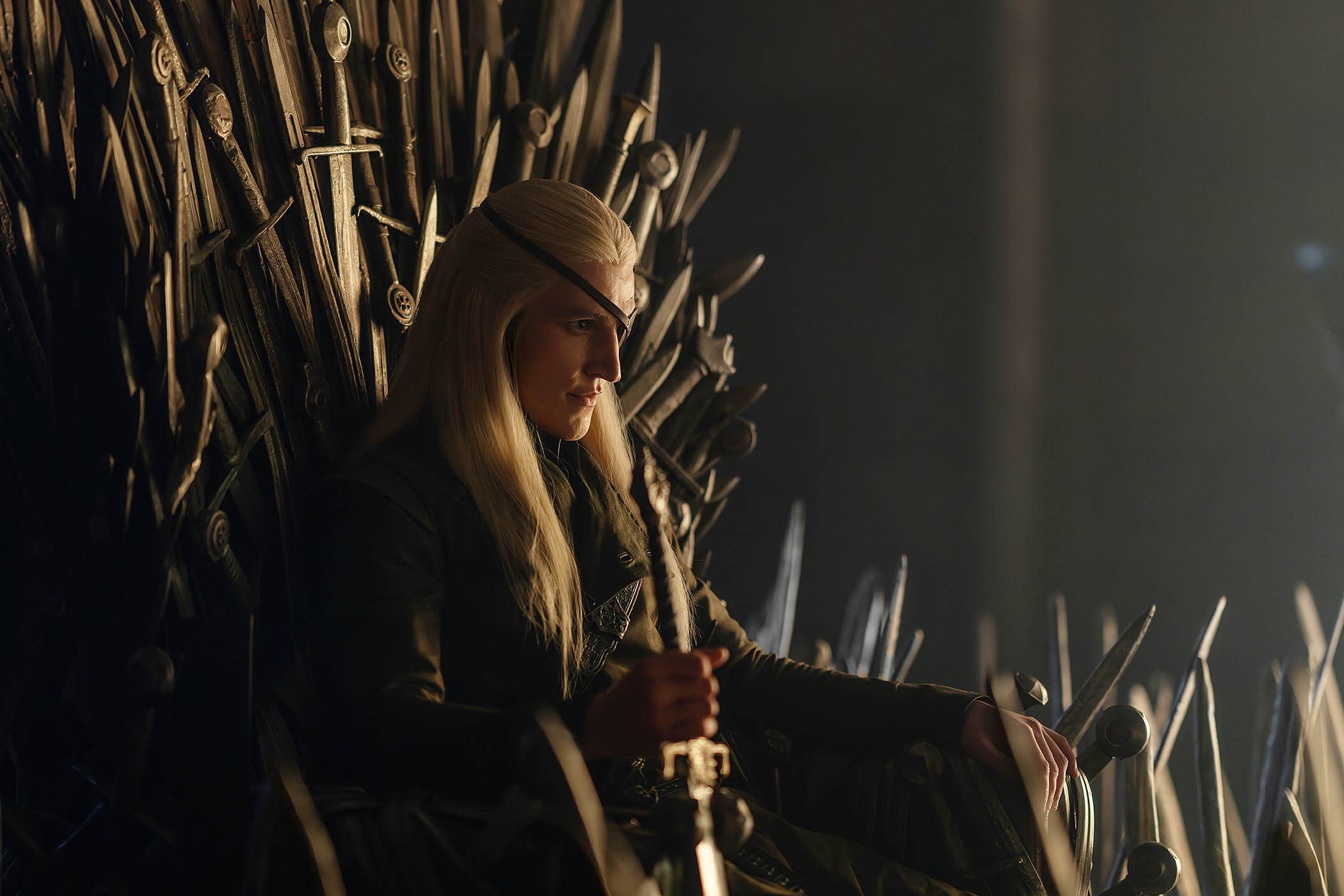 Ewan Mitchel stars as Aemond Targaryen in House of The Dragon