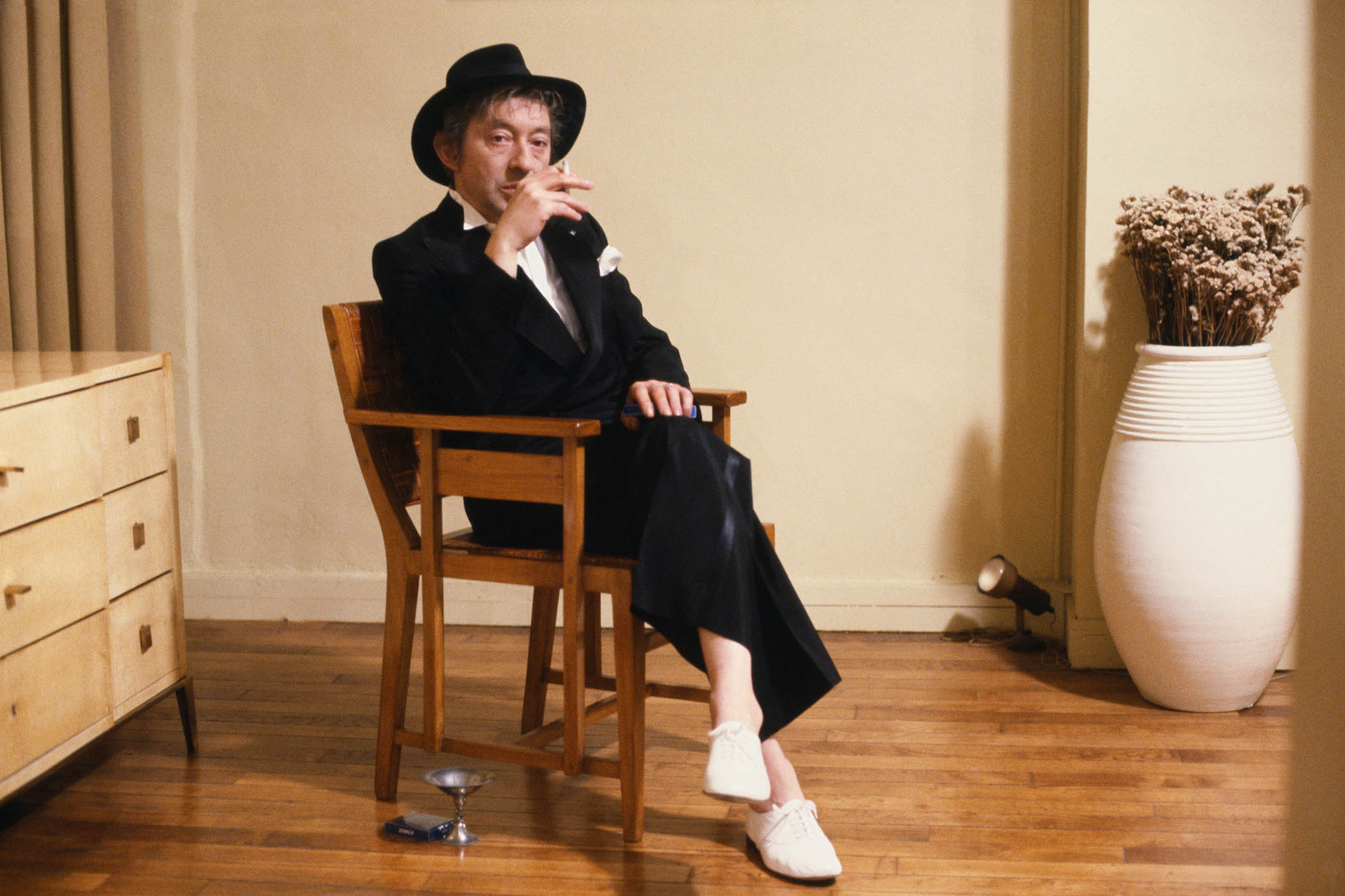 Jazz shoes are shuffling ballet flats out of the spotlight