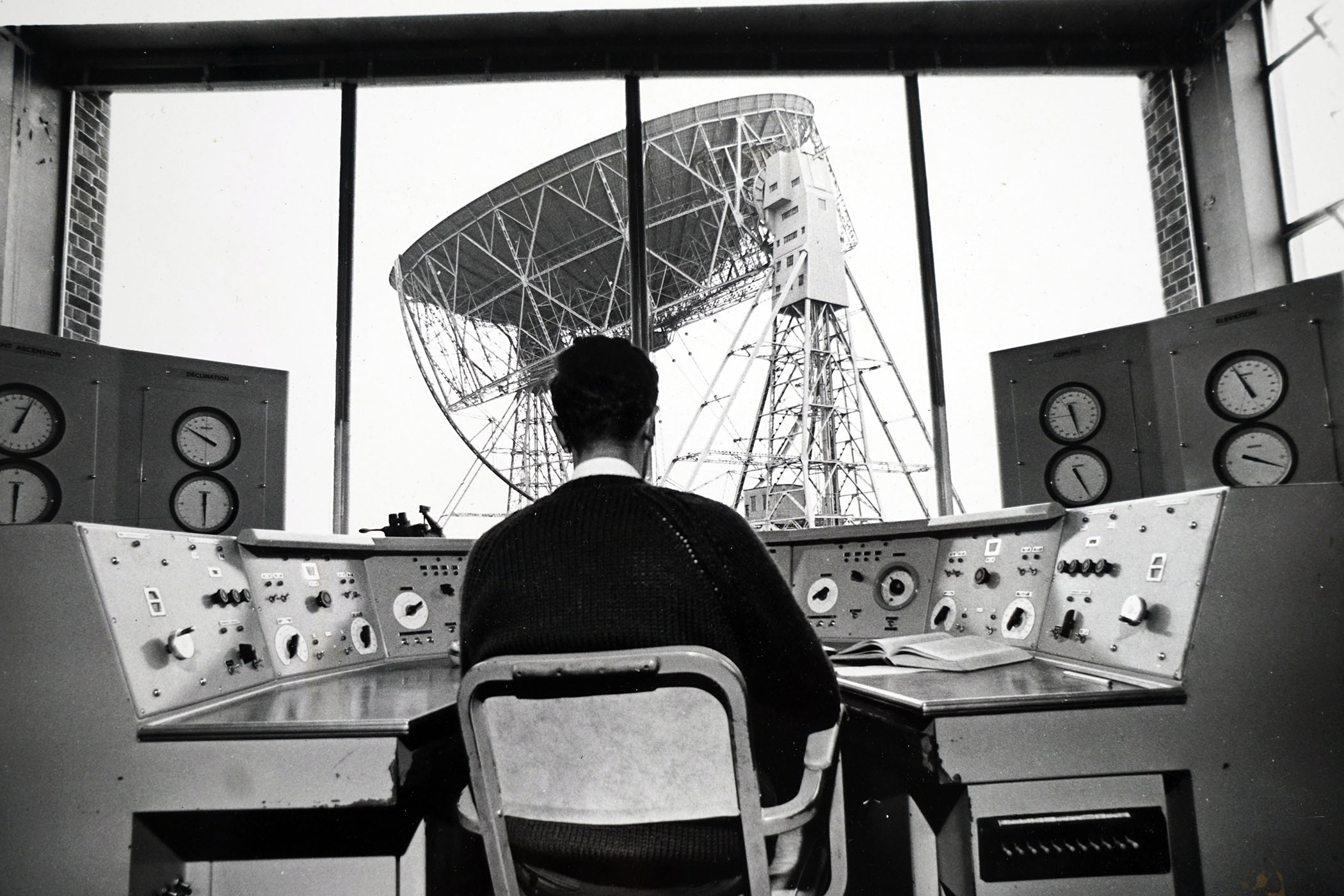 Burnham’s big dish: why saving science at Jodrell Bank is a smart move