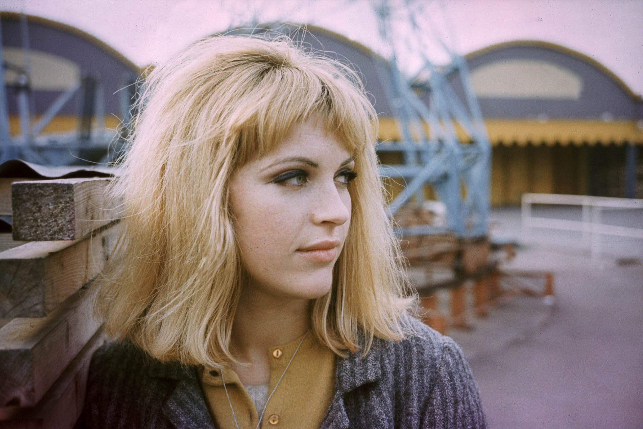 Blonde on blonde