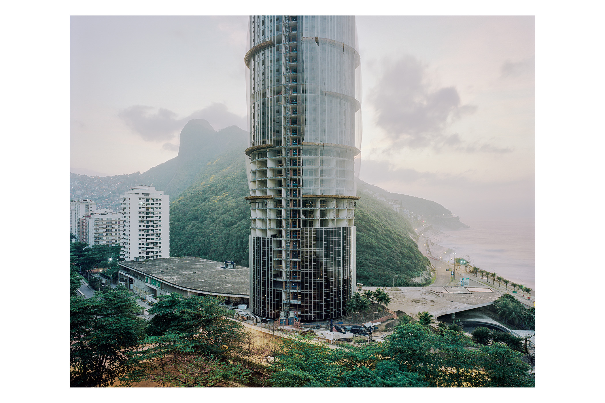 The big picture: a hotel with vacancies
