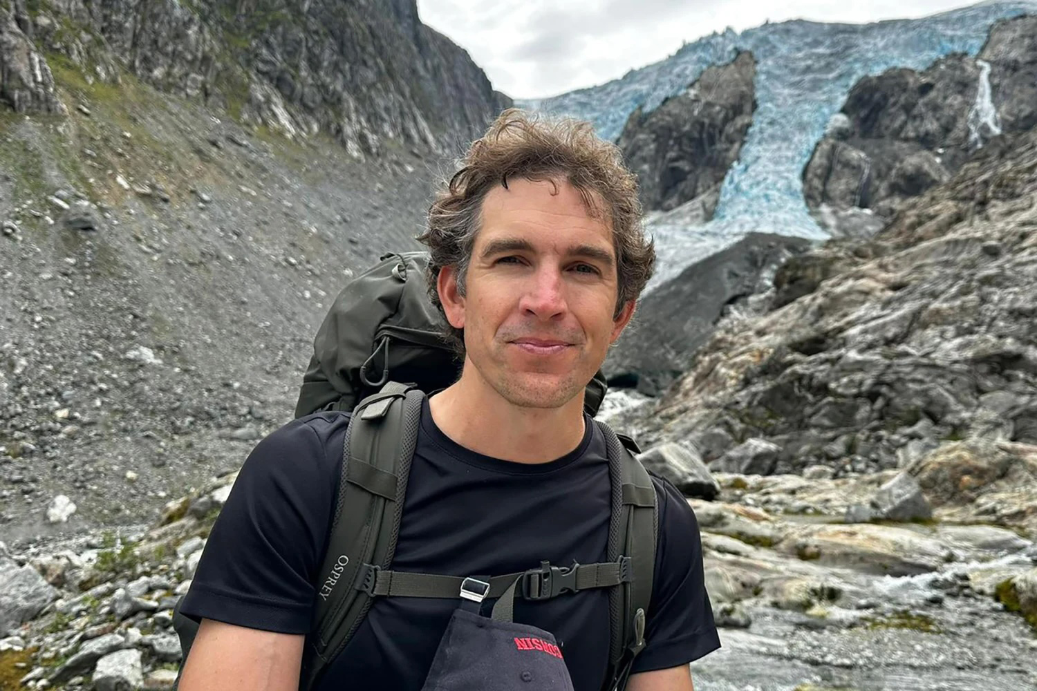 US journalist survives five days on glacier in Norway